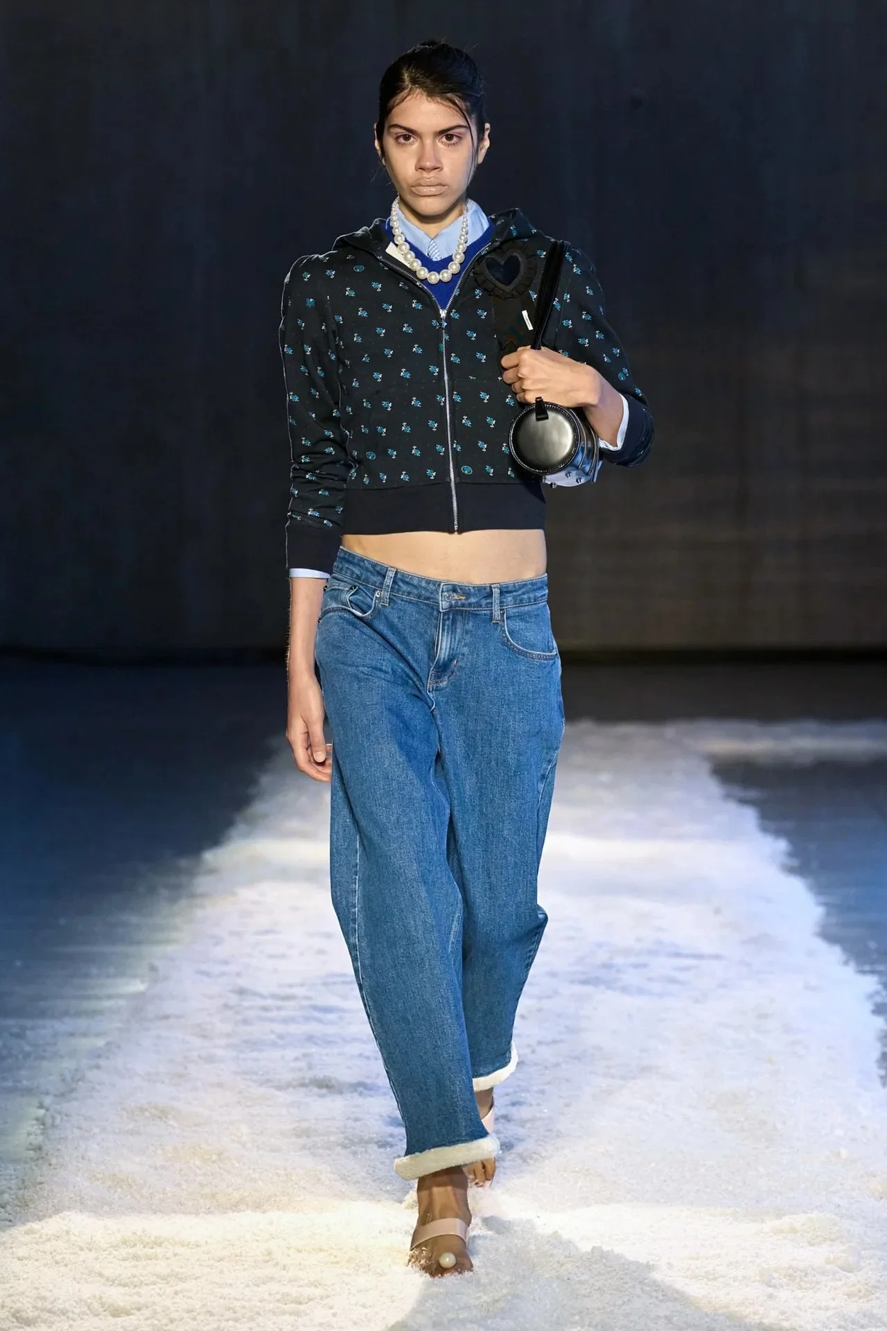 00009-sandy-liang-fall-2025-ready-to-wear-credit-gorunway.jpeg