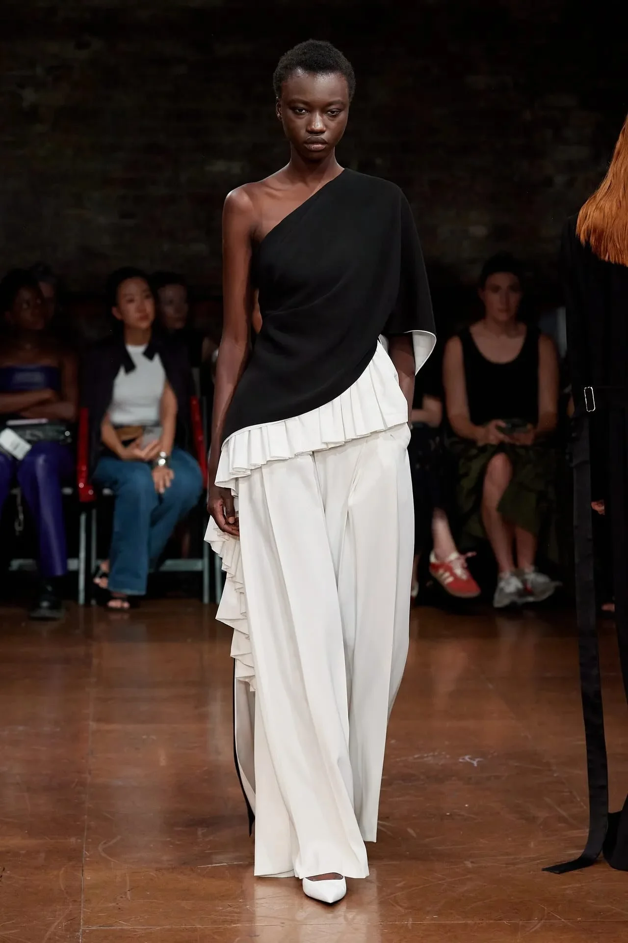 00025-ashlyn-spring-2023-ready-to-wear-credit-gorunway.jpeg