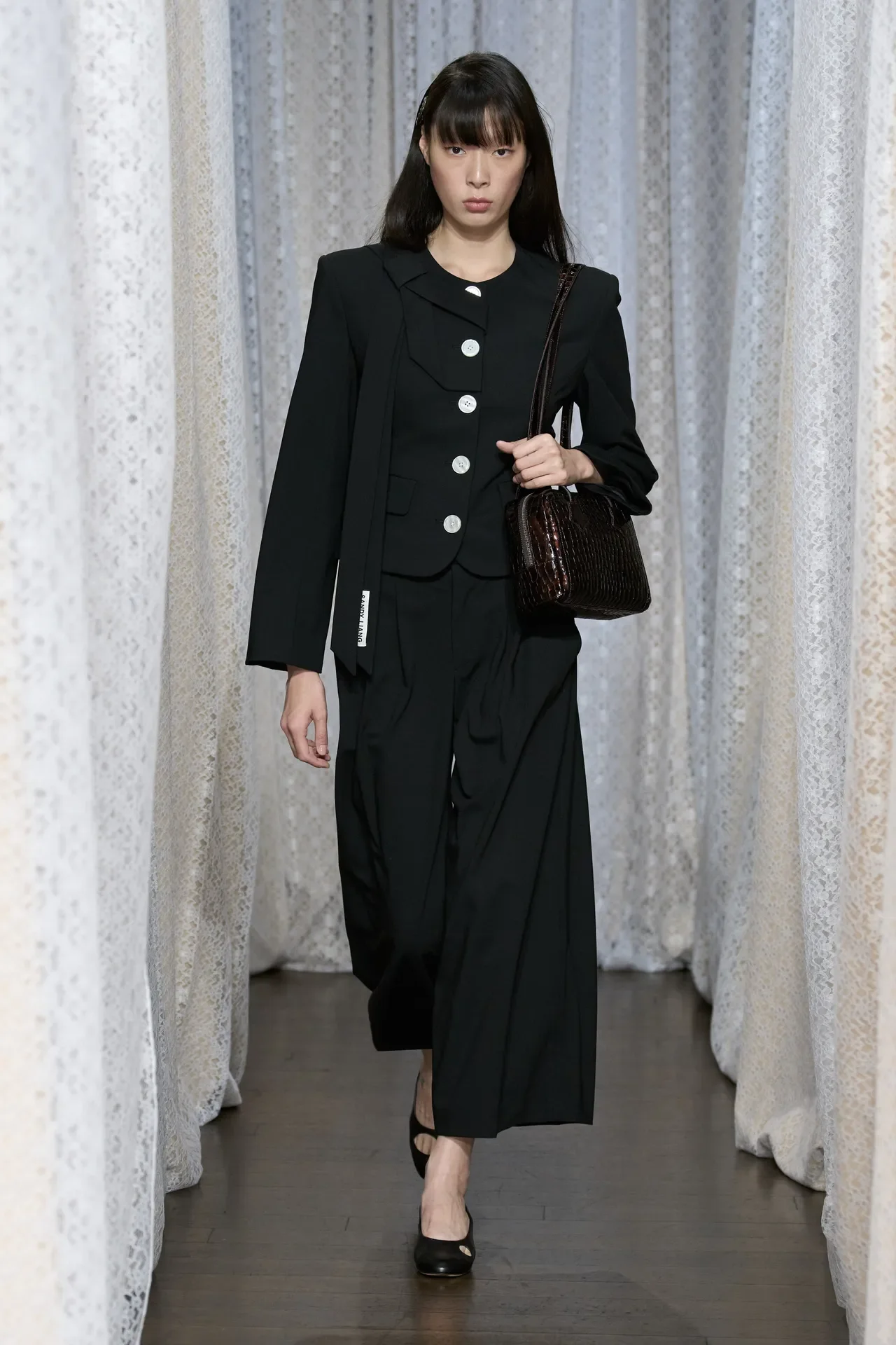 00031-sandy-liang-spring-2026-ready-to-wear-credit-gorunway.webp