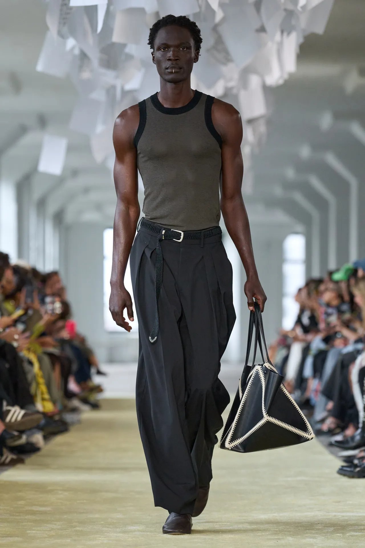 00022-nanushka-spring-2025-ready-to-wear-credit-gorunway.jpg