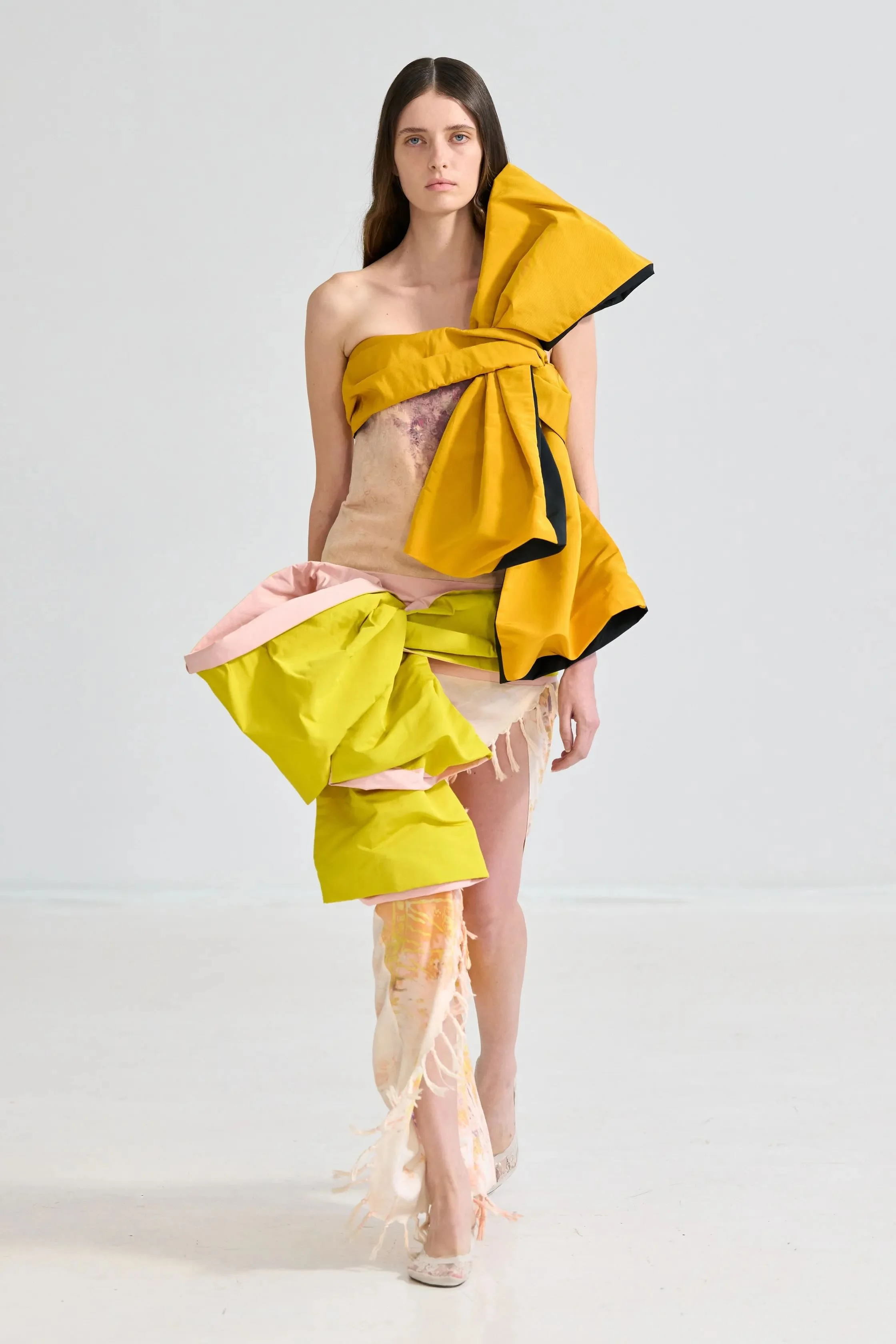 00025-area-spring-2027-ready-to-wear-credit-gorunway.jpeg