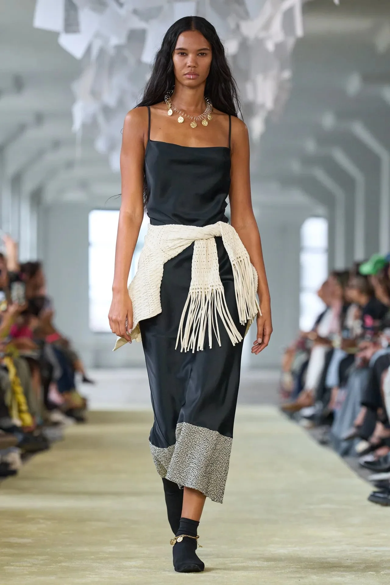 00023-nanushka-spring-2025-ready-to-wear-credit-gorunway.jpg
