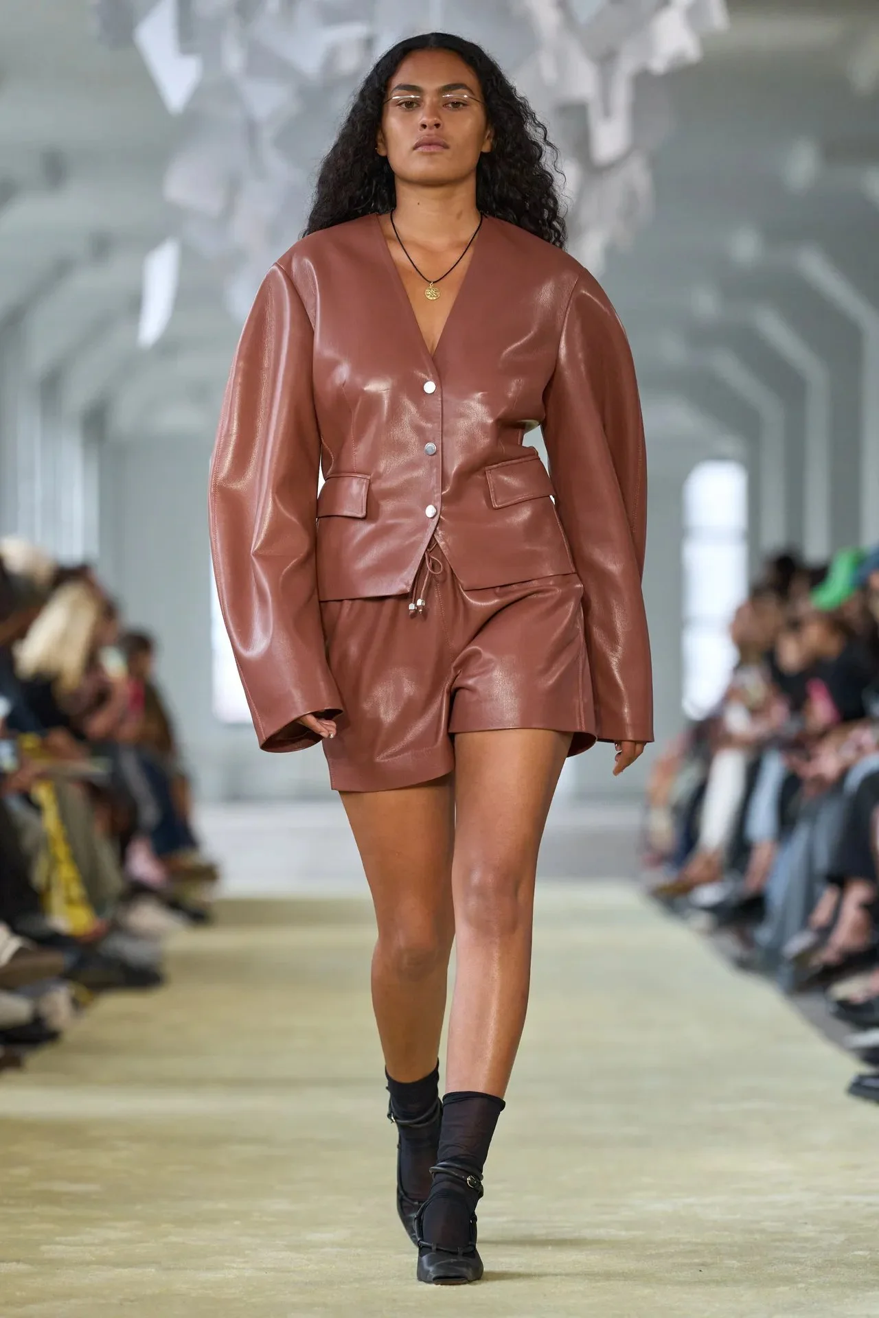 00033-nanushka-spring-2025-ready-to-wear-credit-gorunway.jpg