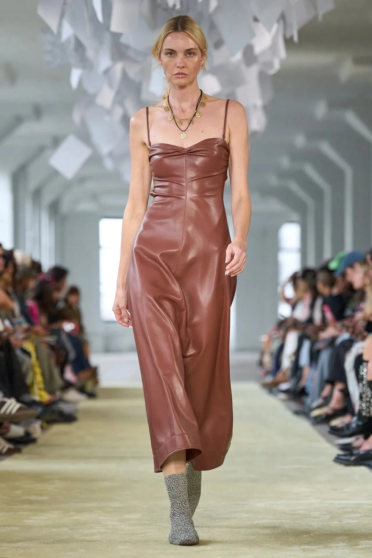 00036-nanushka-spring-2025-ready-to-wear-credit-gorunway.jpg