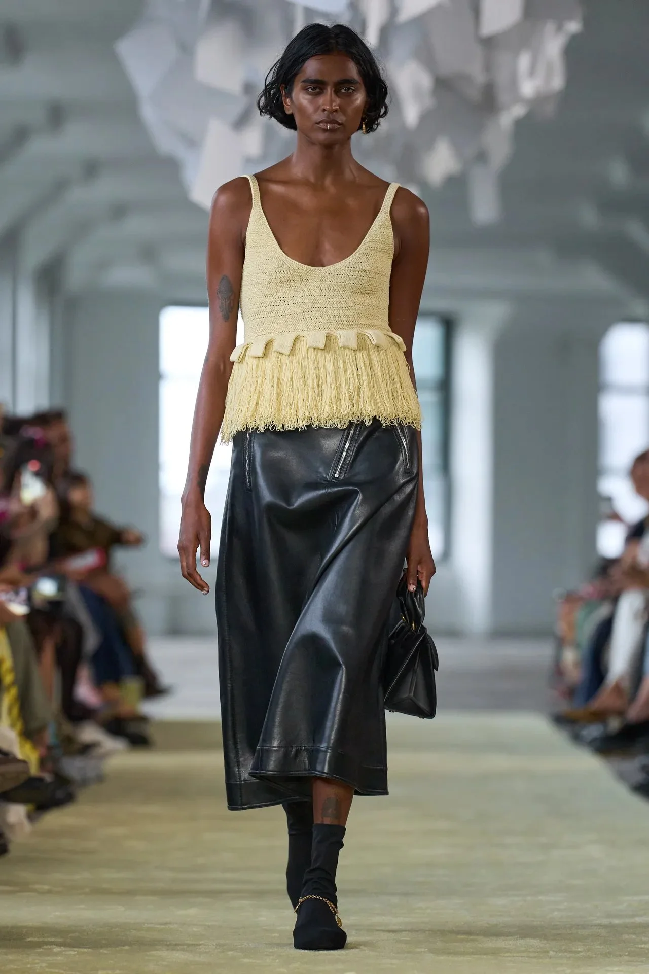 00005-nanushka-spring-2025-ready-to-wear-credit-gorunway.jpg