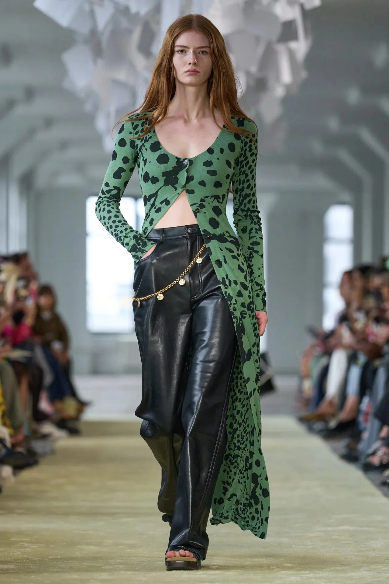 00010-nanushka-spring-2025-ready-to-wear-credit-gorunway.jpg