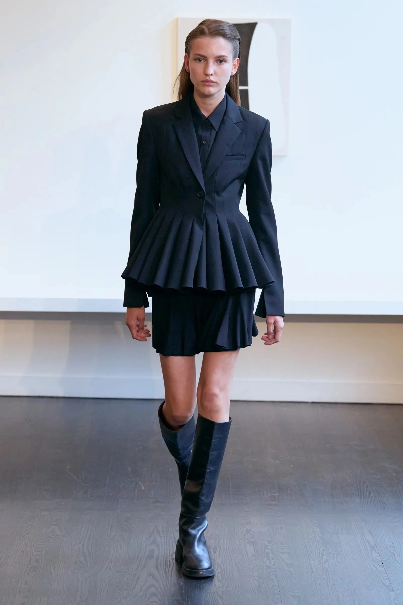 00003-ashlyn-spring-2024-ready-to-wear-credit-gorunway.jpeg