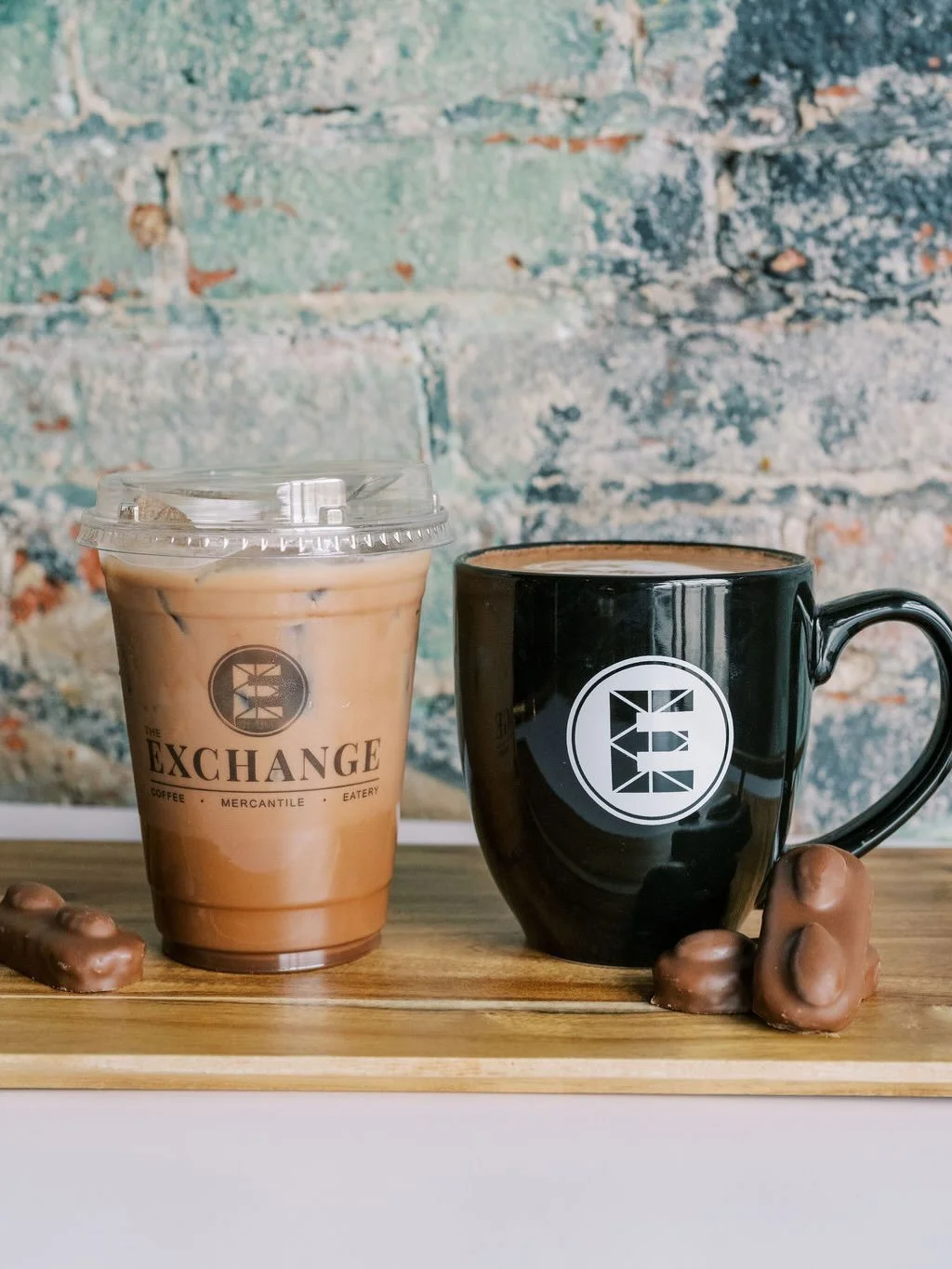Looking for coconut summer vibes?

Try our delectable Almond Joy Mocha:

ALMOND JOY MOCHA
Almond syrup | coconut syrup |
mocha | espresso | milk of choice

.
.
#theexchangecoffee #coffeeshop #espresso #morethancoffeeandwaffles #weloveyou920