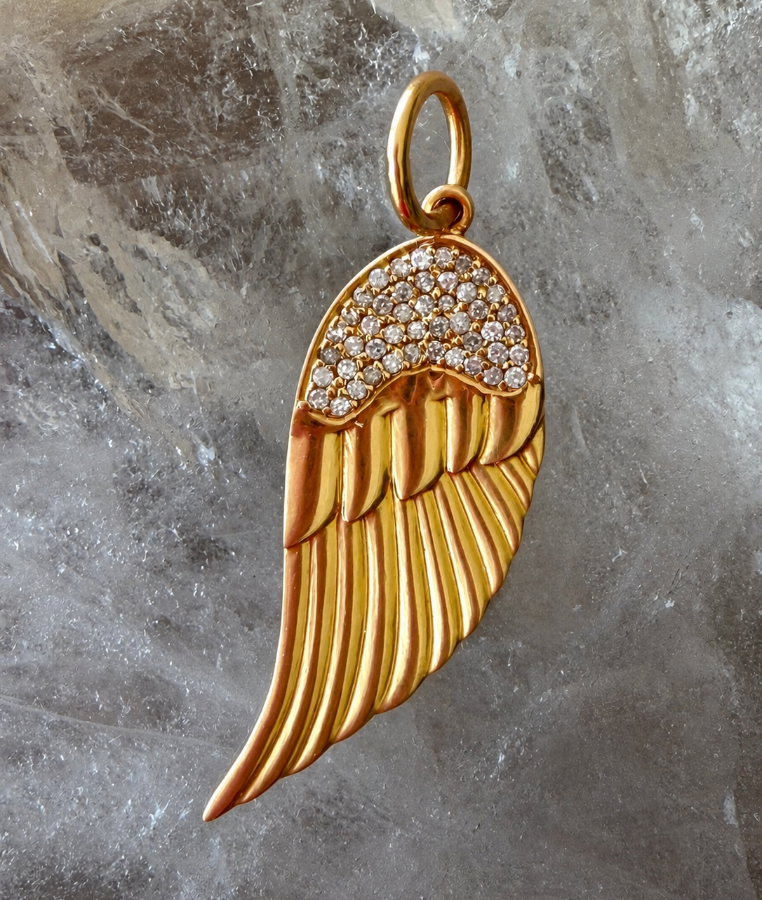 _Gold diamond wing pendant.png