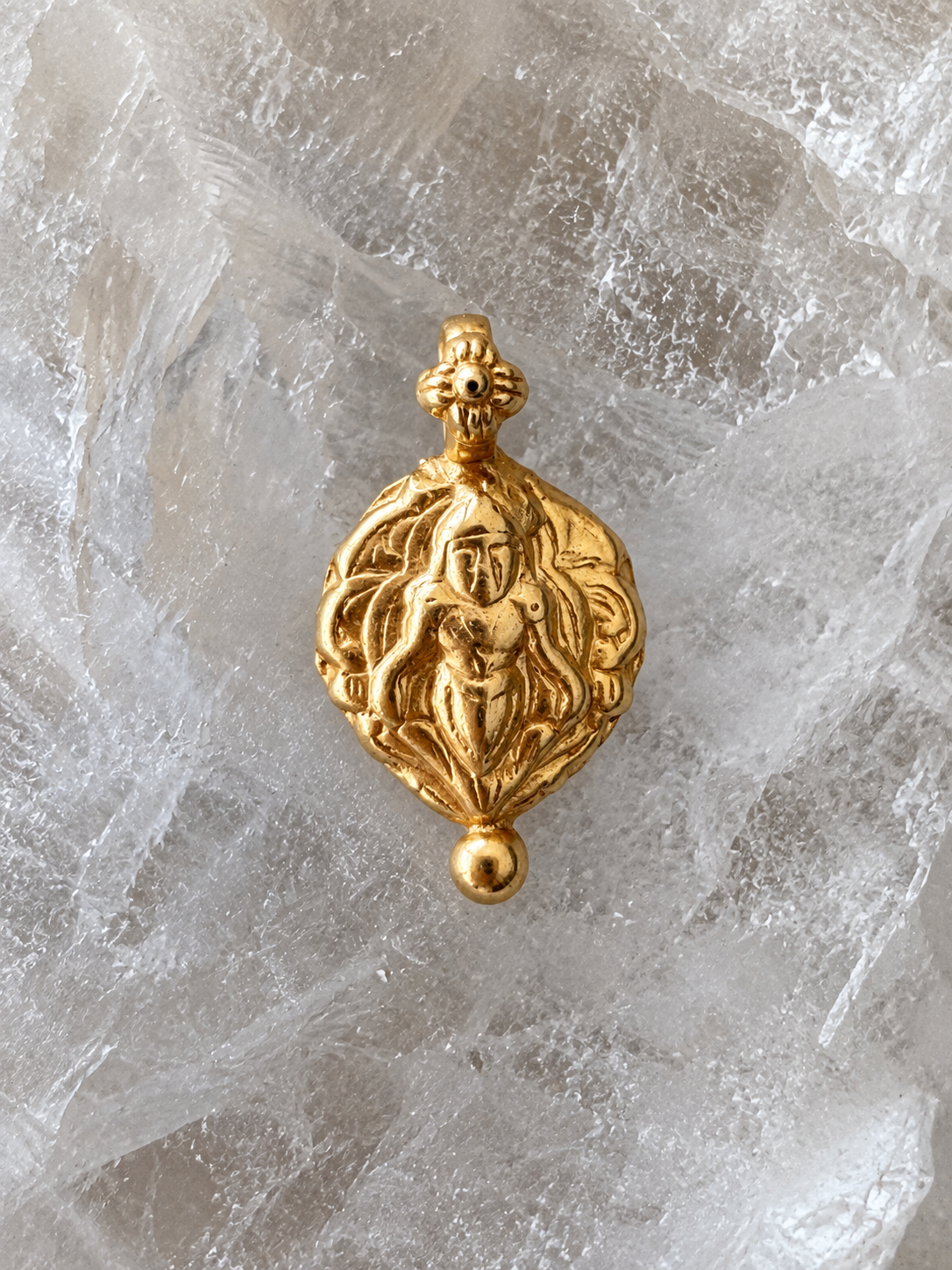 Krishna gold pendant.png