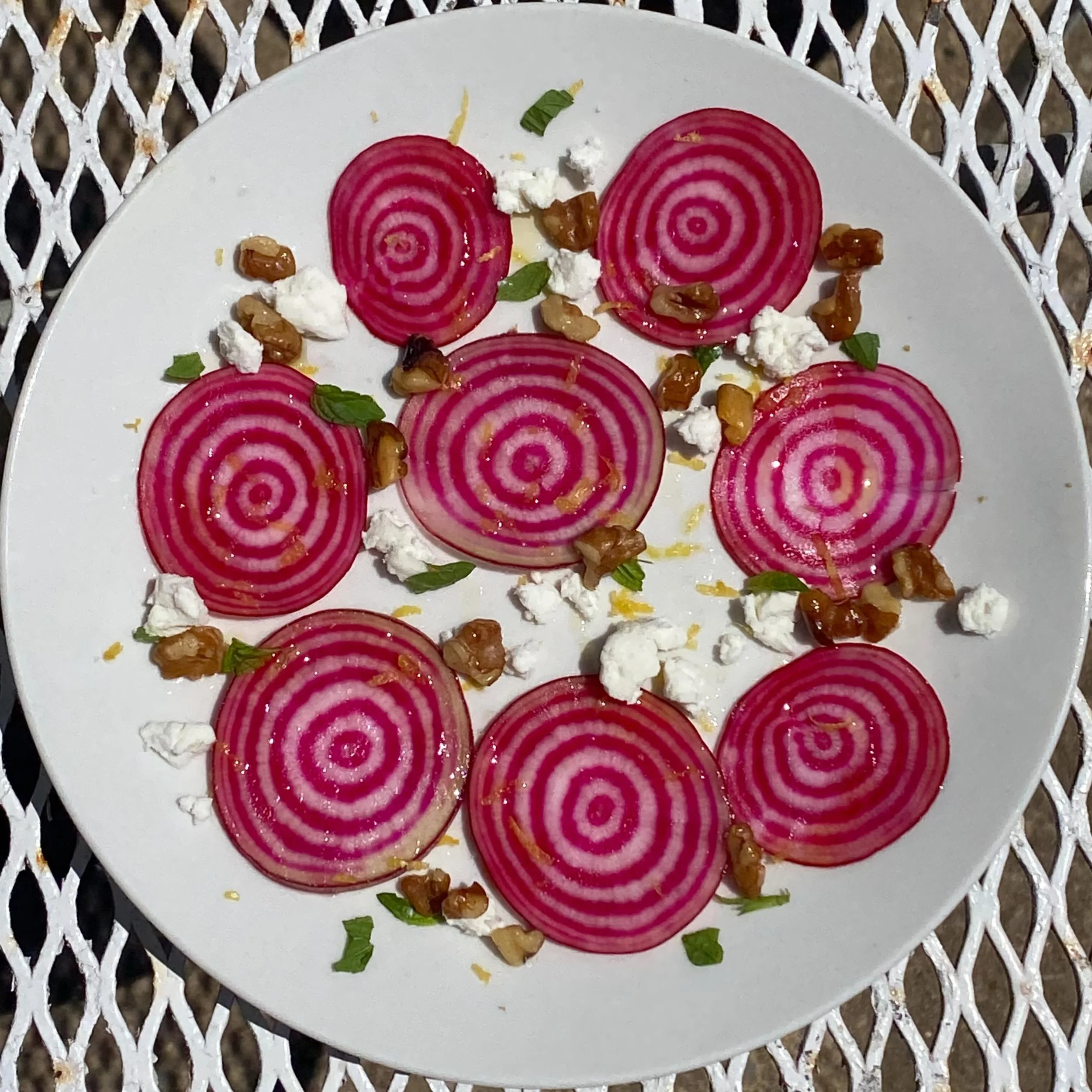 RAW! Beets w/ lemon zest, goat cheese, toasted walnuts, mint and evoo 🎀🎀🎀 #chioggabeets