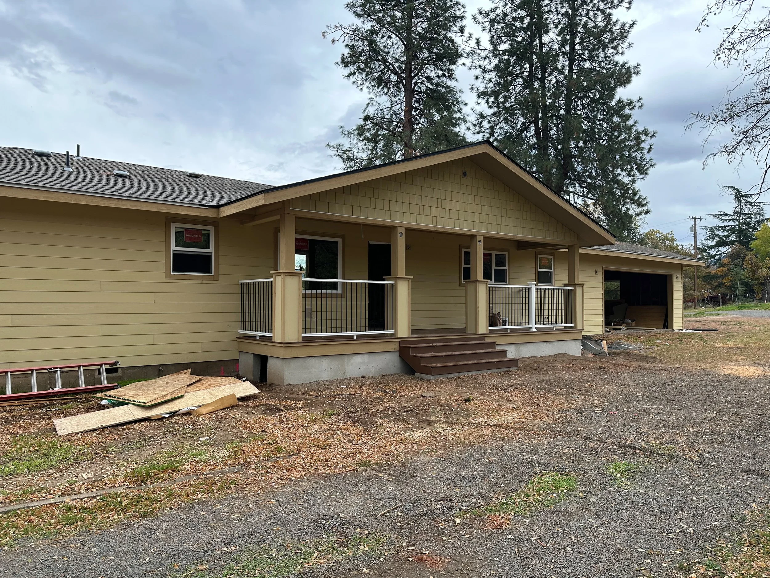 Finished Deck on New House.jpg