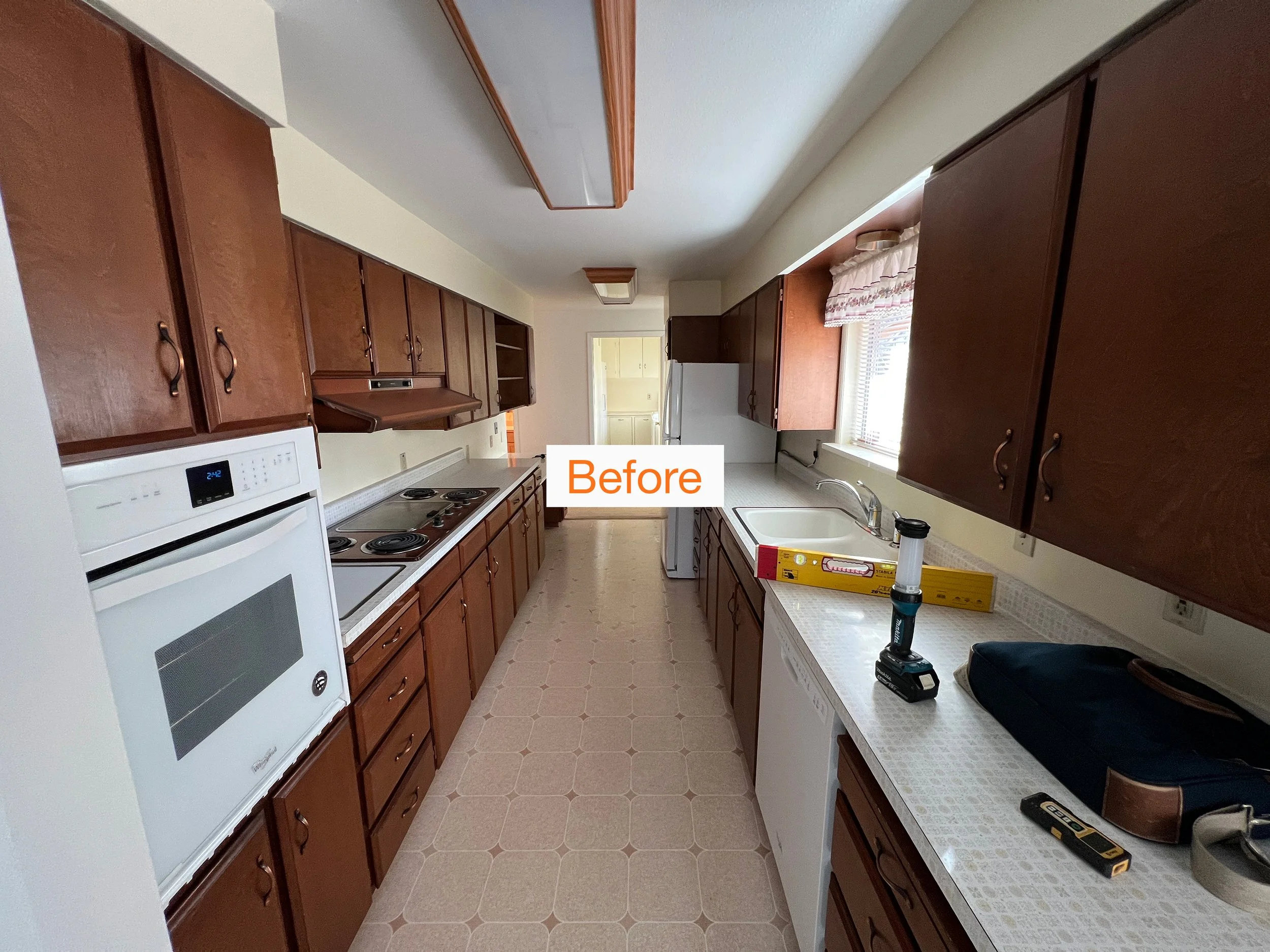 11-Burien-Renovation-Kitchen-Before.jpg