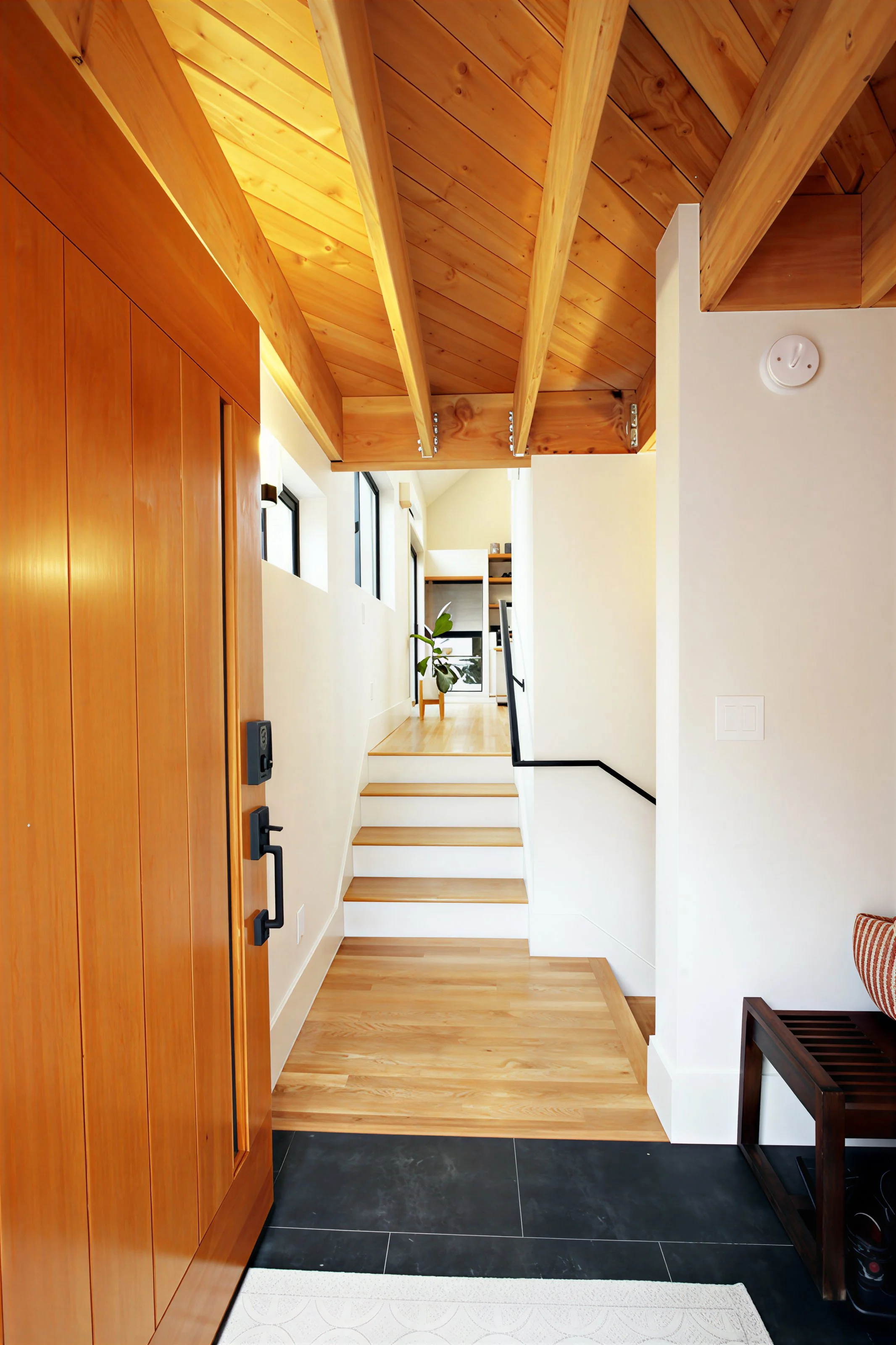 4N-Eastlake-Dadu.jpg