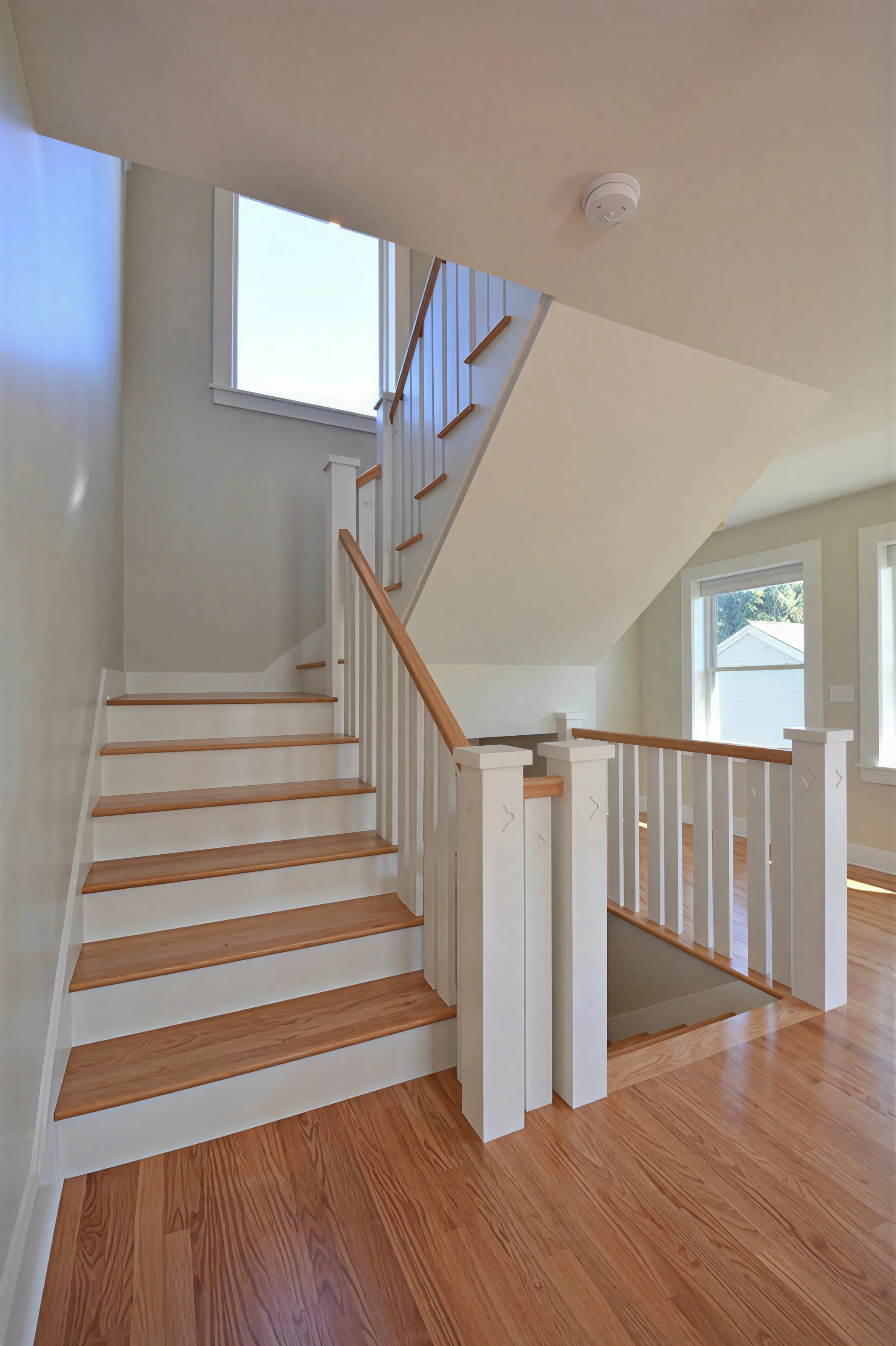 6N-Ballard-2nd-Story-stairwell.jpg