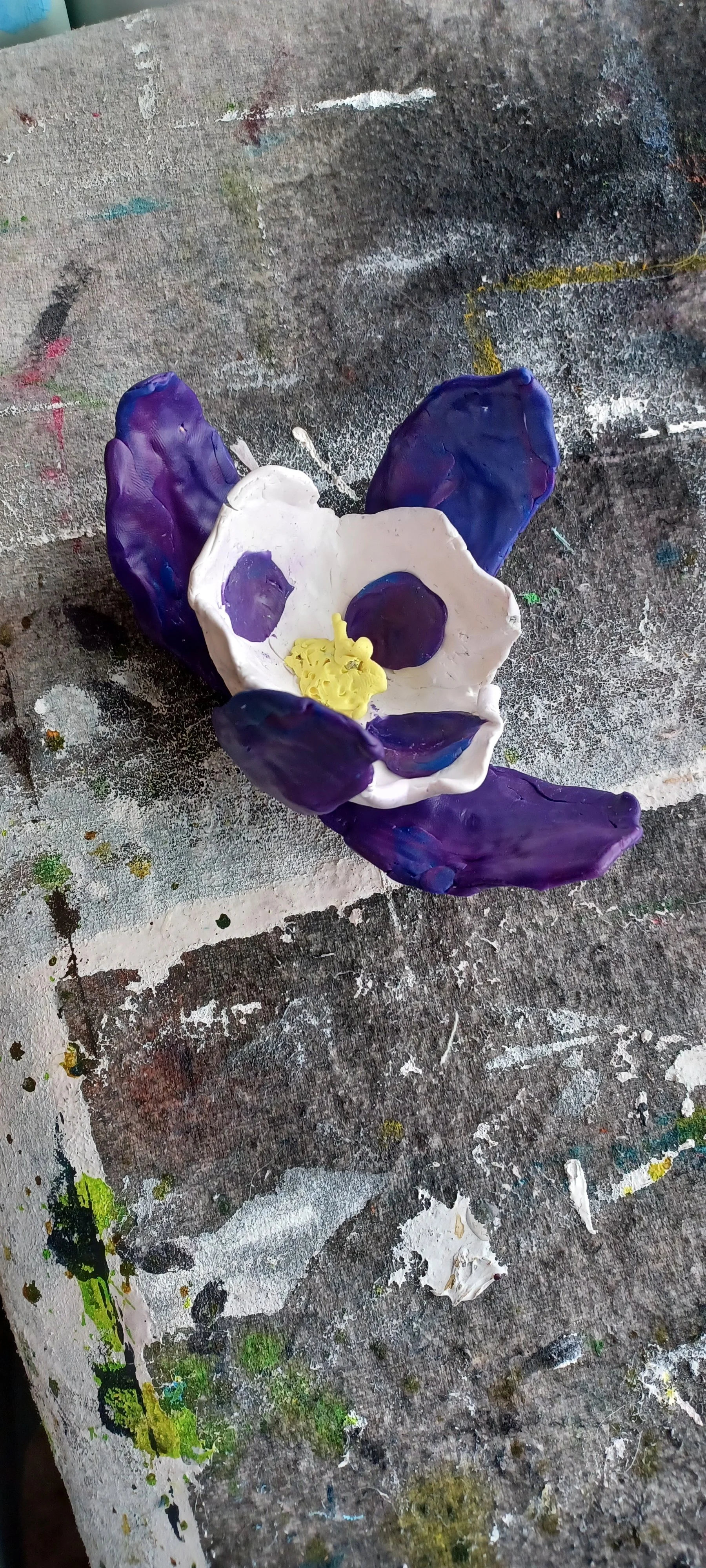 Columbine flower, Polymer Clay, 6×12, 2026