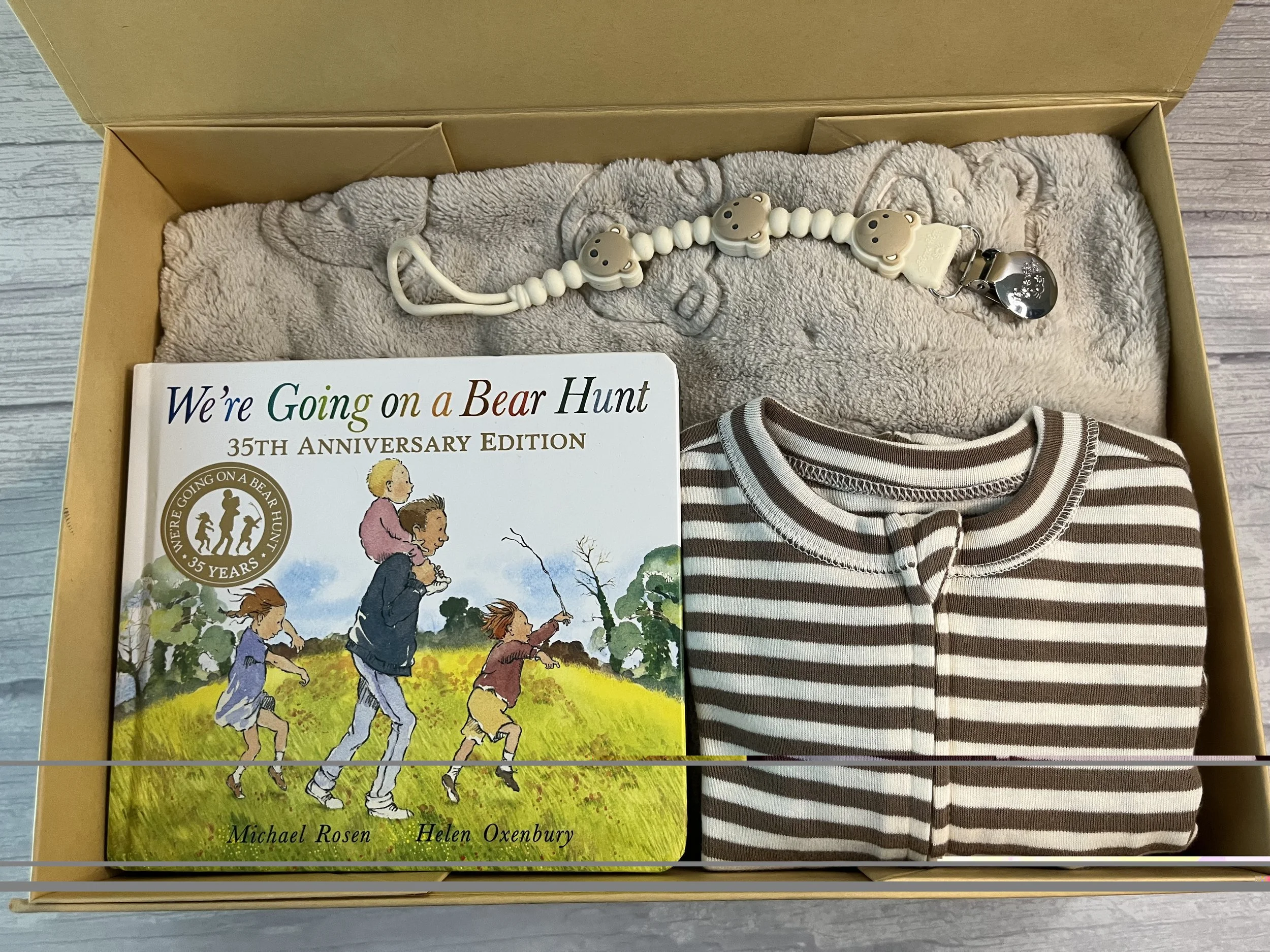 Going on a Bear Hunt Baby Gift Box
