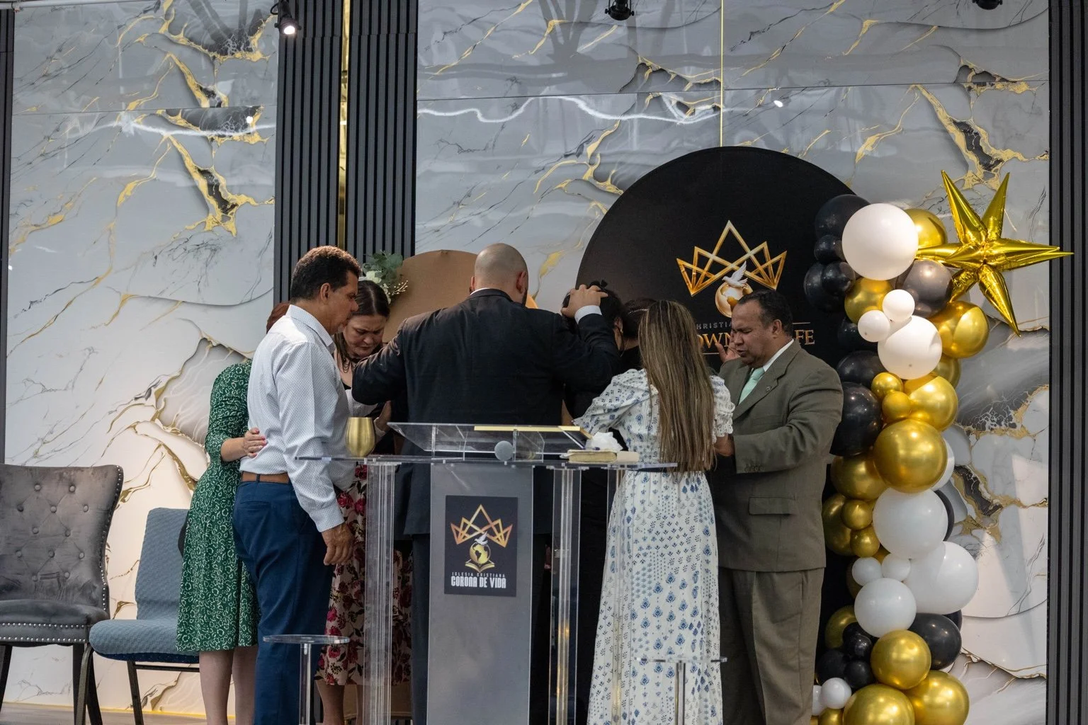 Crown of Life Church gallery photo 4