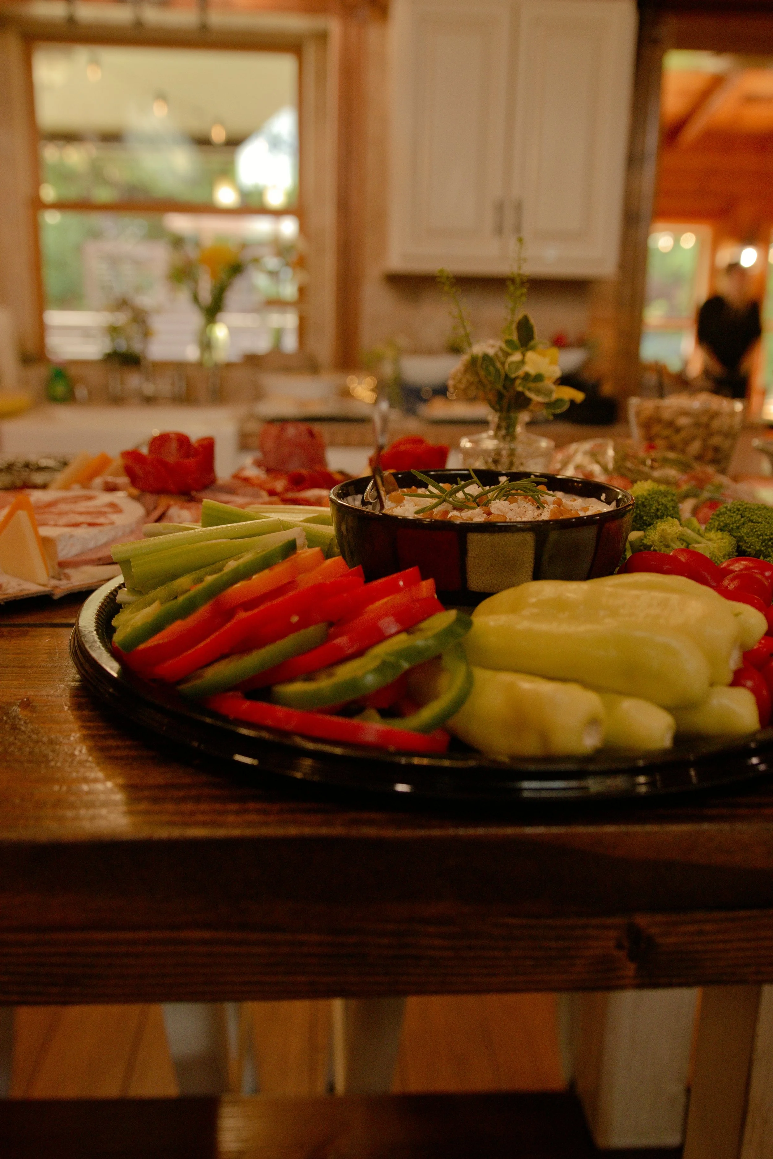 fresh veggies with homemade white bean hummus