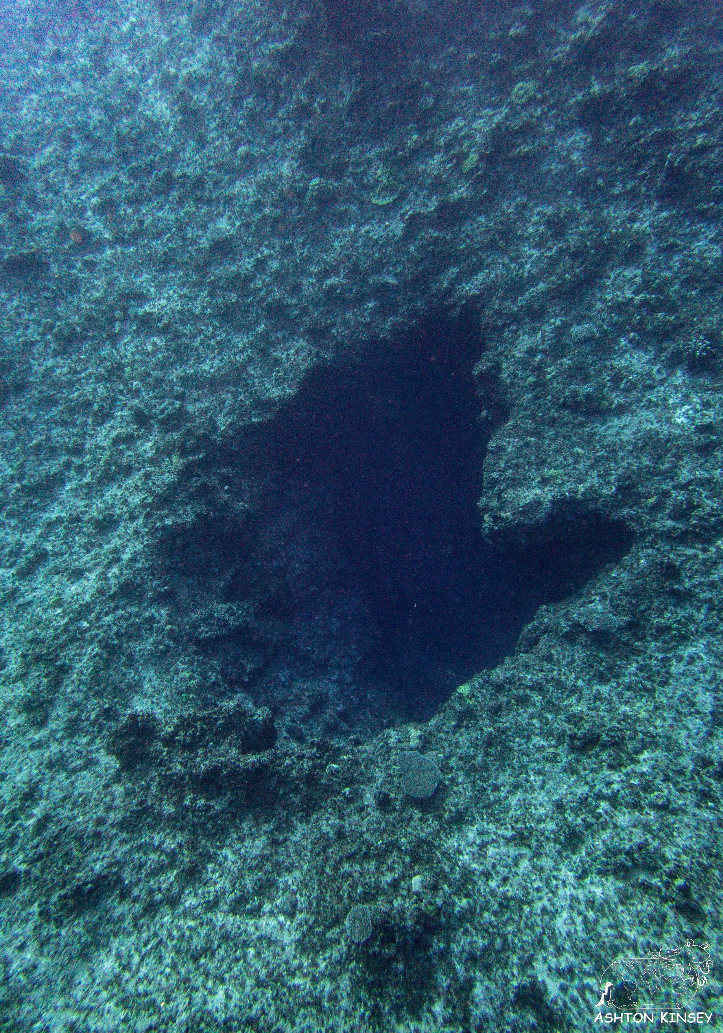 Tinnian Grotto.jpg