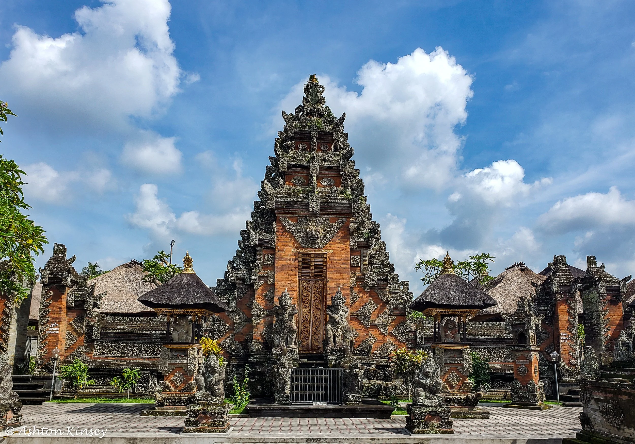 Tuman Ayun Temple-14.jpg