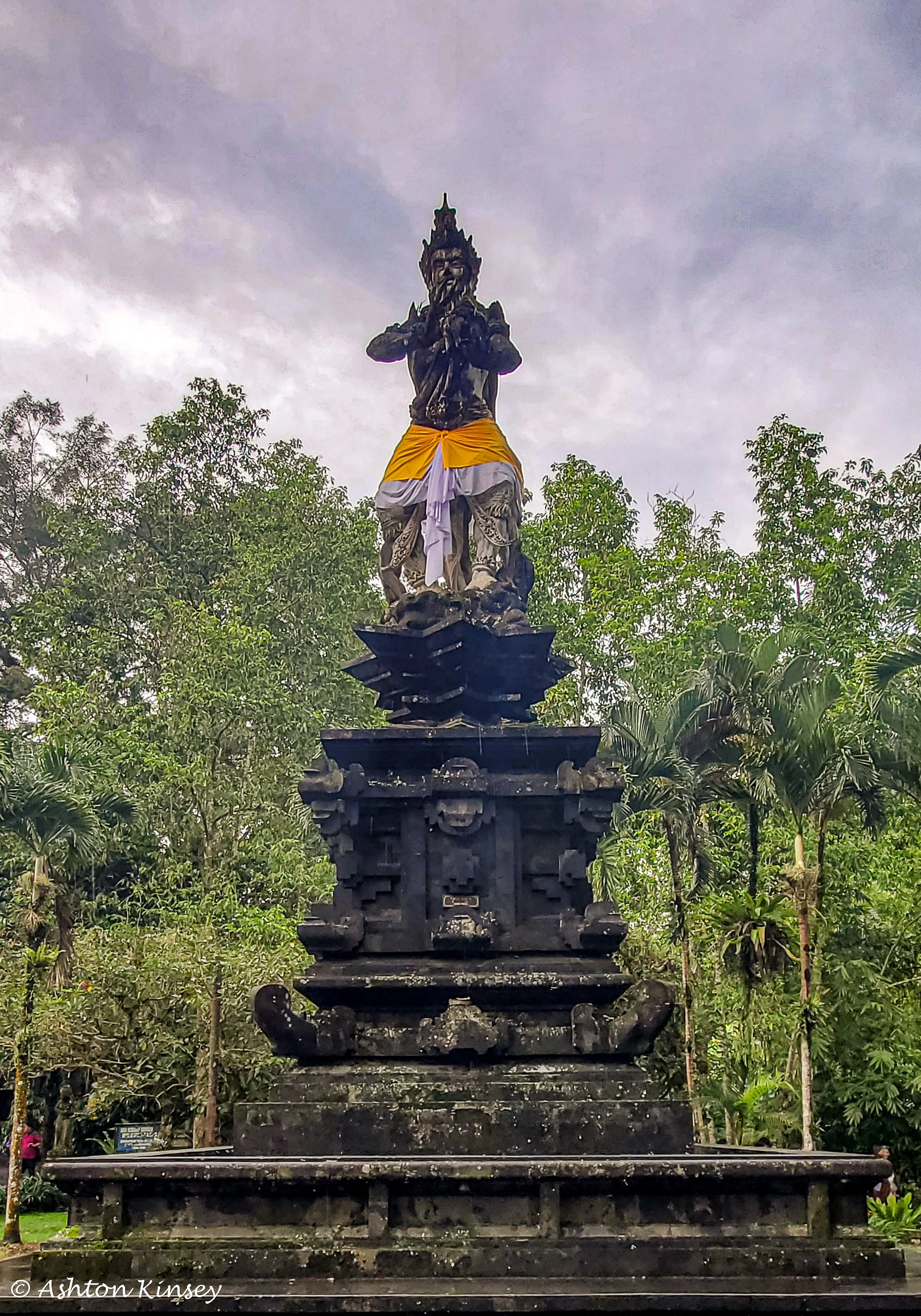 Pura Tirta Empul .jpg