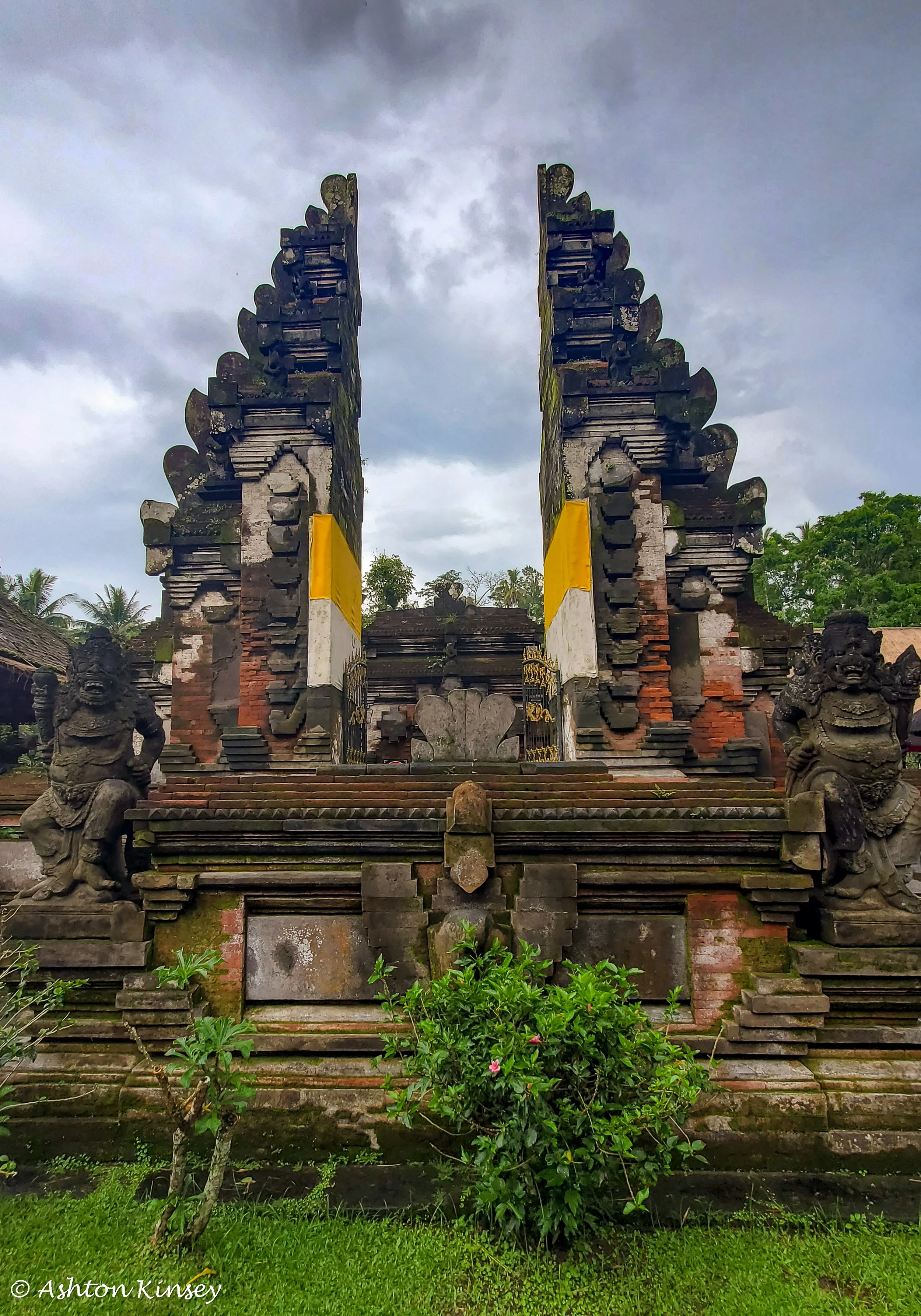 Pura Tirta Empul -4.jpg