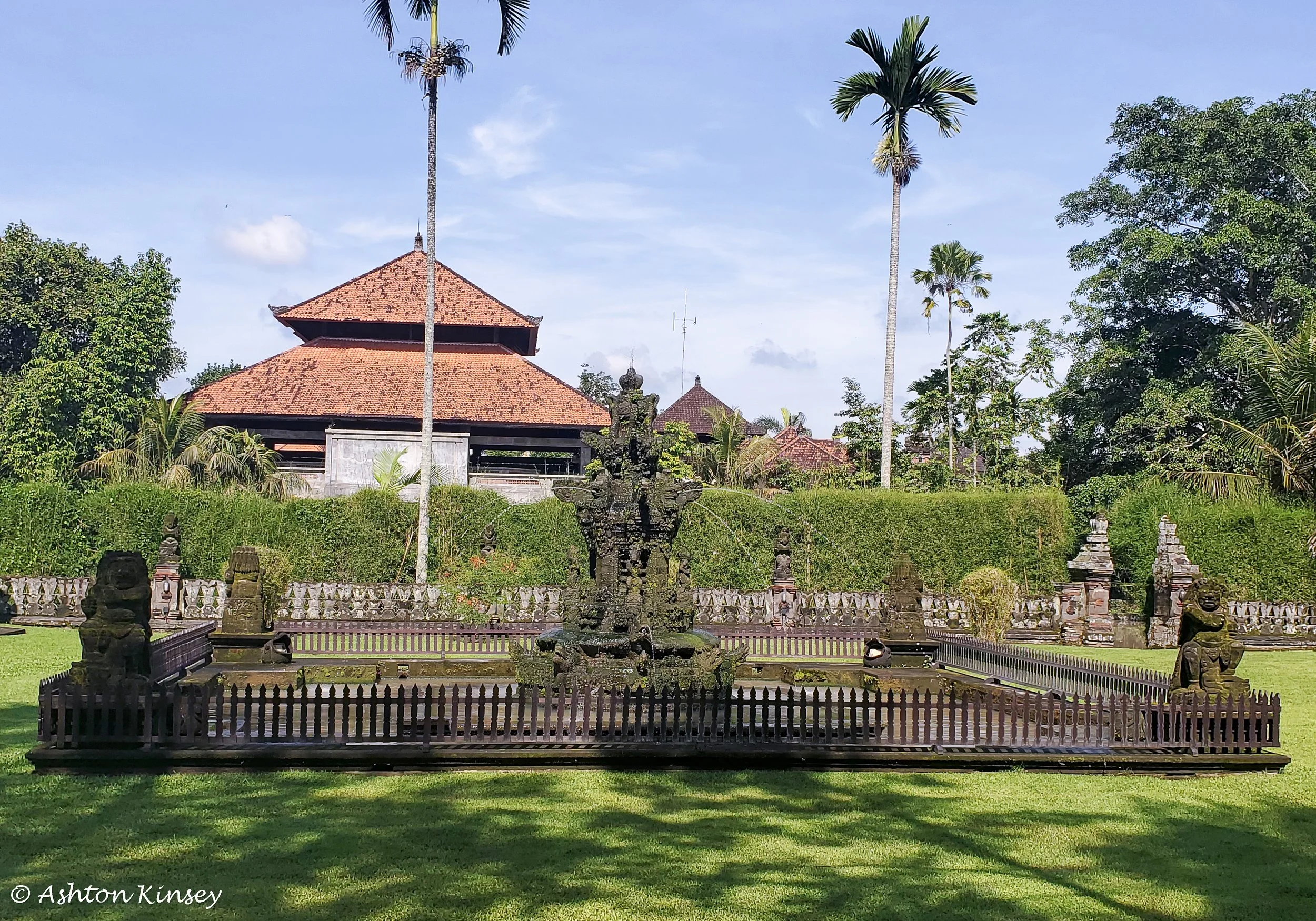 Tuman Ayun Temple-1.jpg