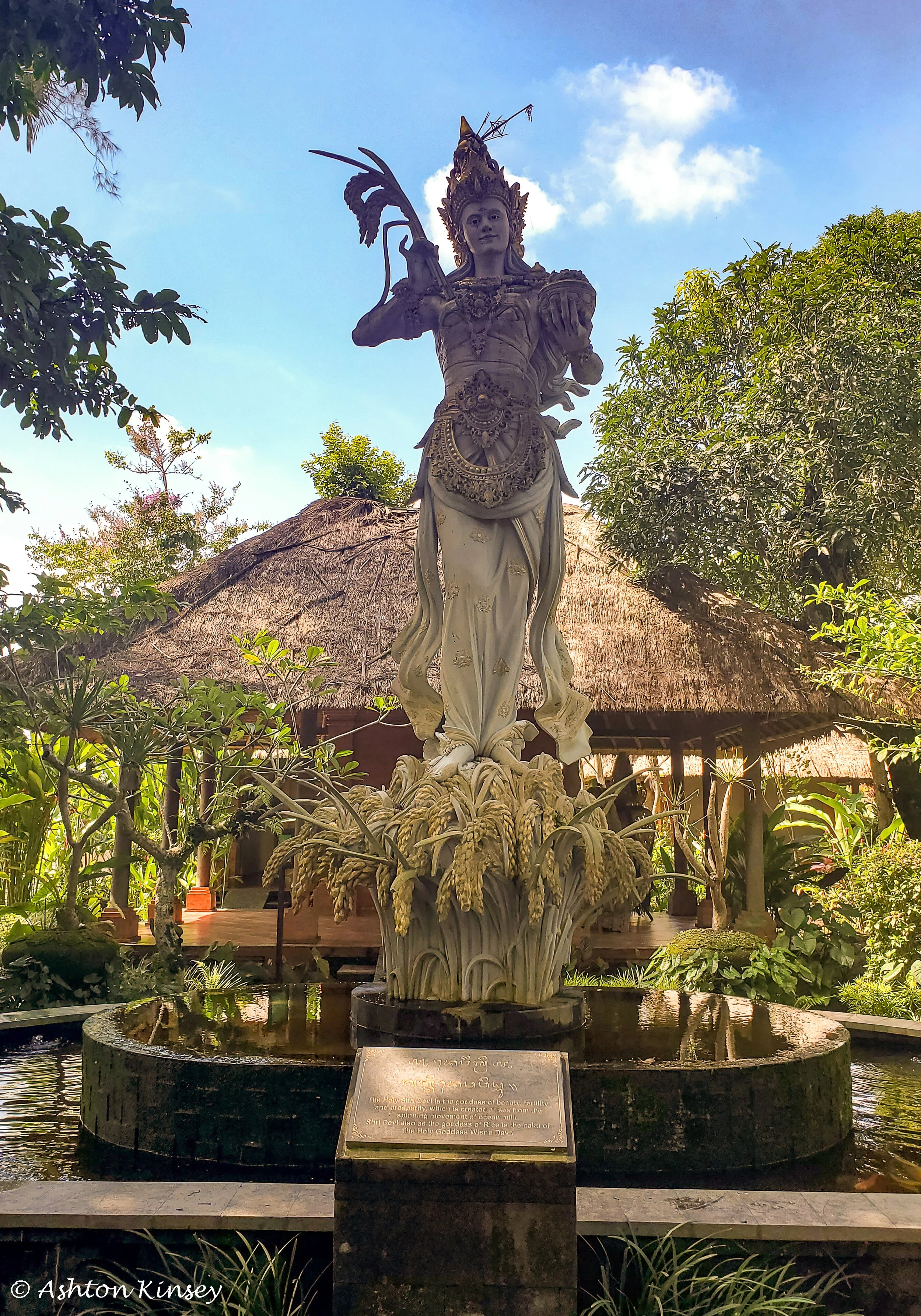Tuman Ayun Temple-11.jpg