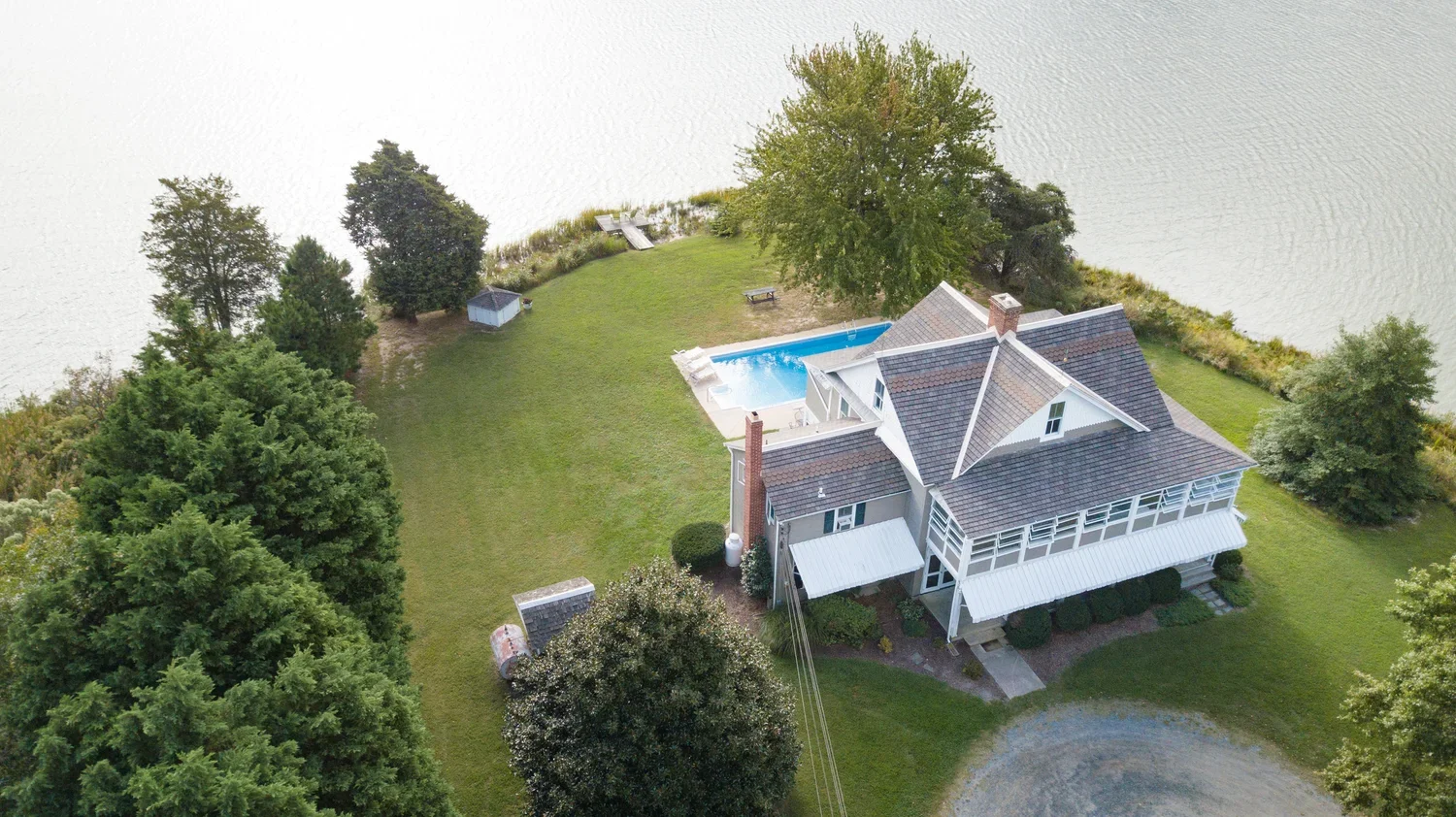 nicokam_171128_059_Grandview.webp