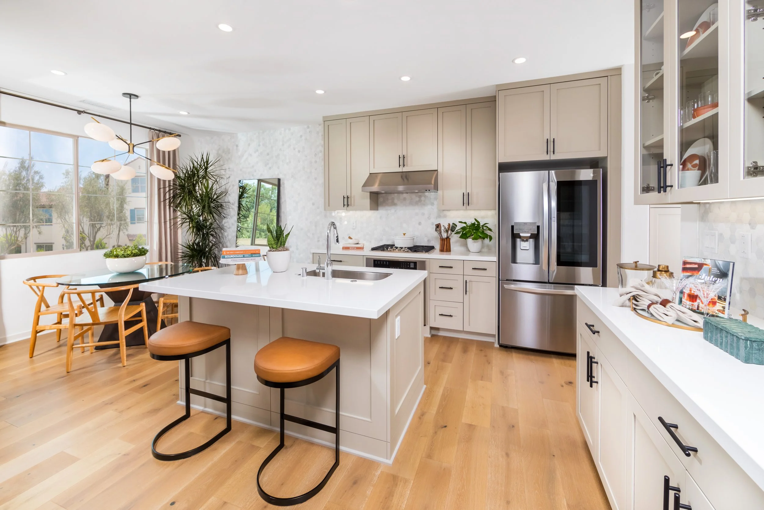 3 Azalea-5R-Kitchen-CMF-9517.jpg