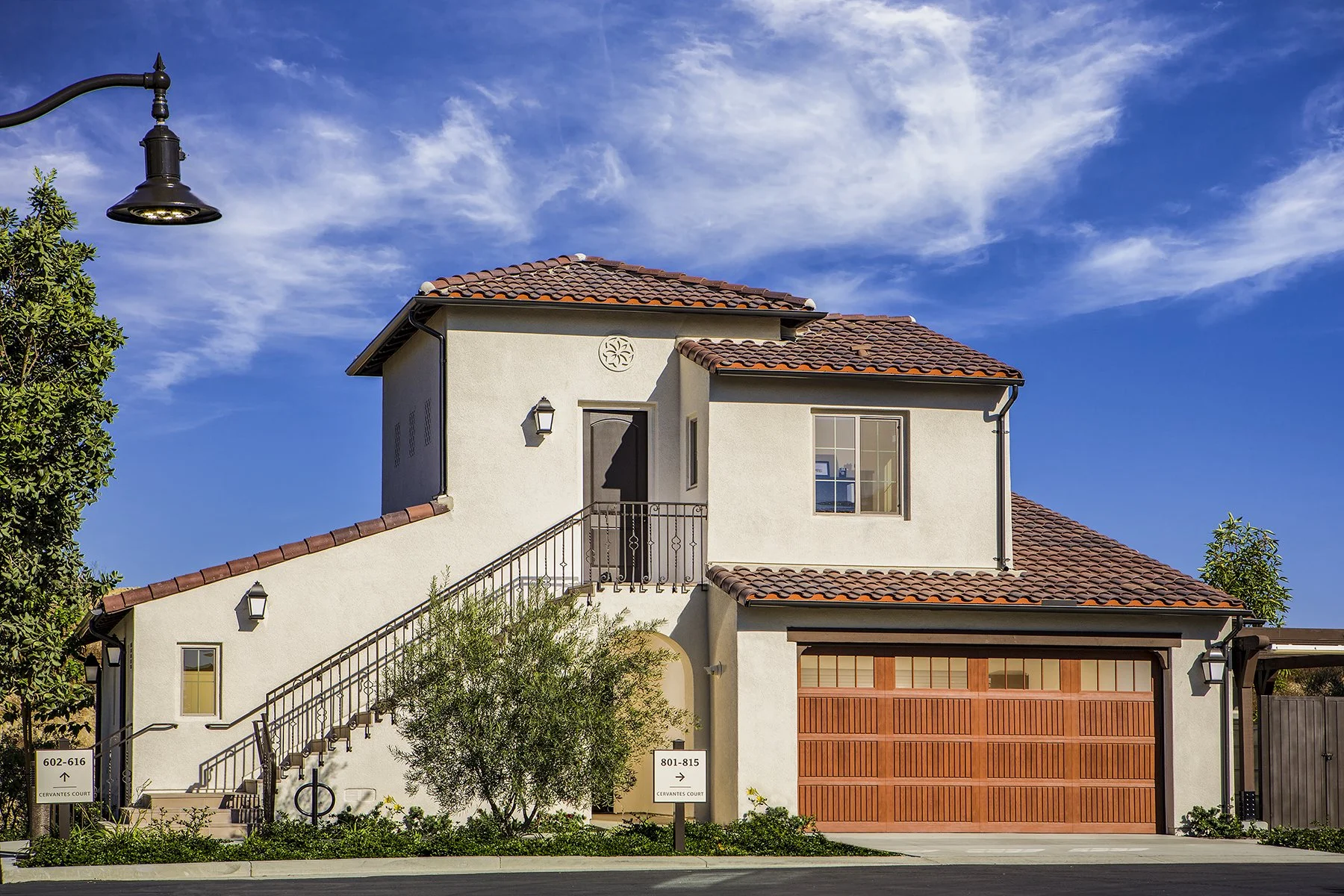 5 Alturas-Angelino_Inc_EricFiggePhotos.jpg