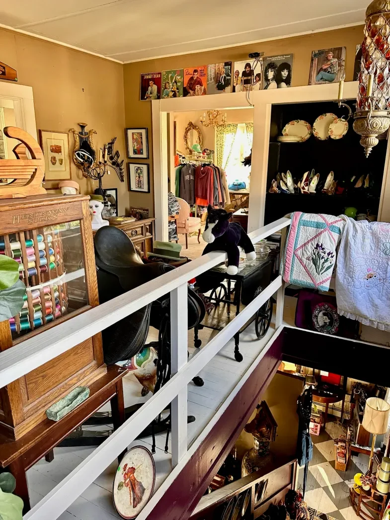 Villa Vintiques article