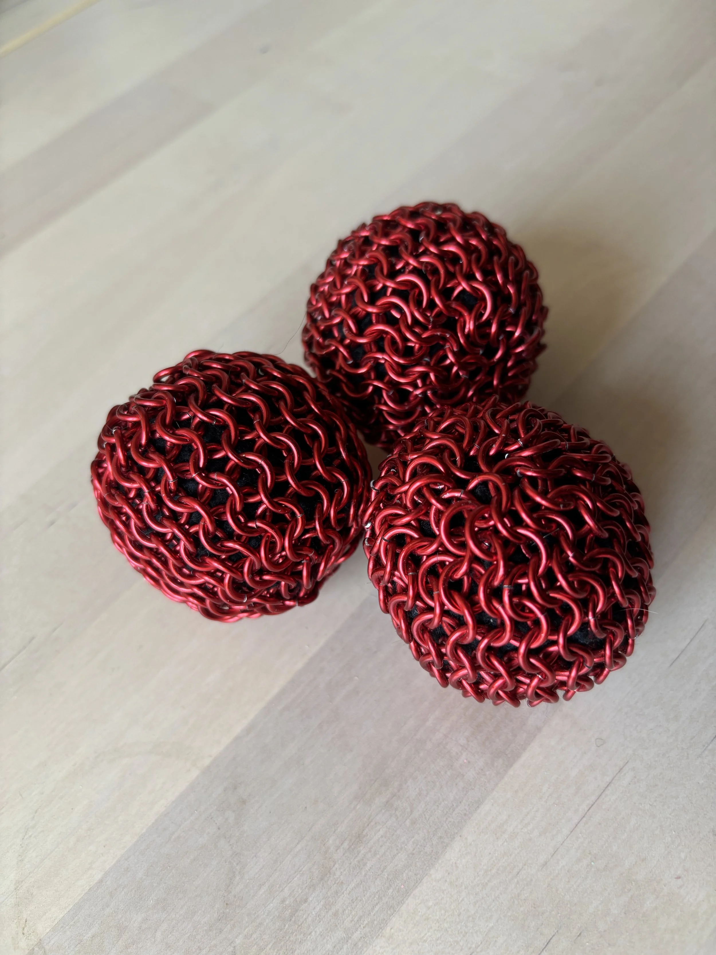 Chainmail Juggling Balls