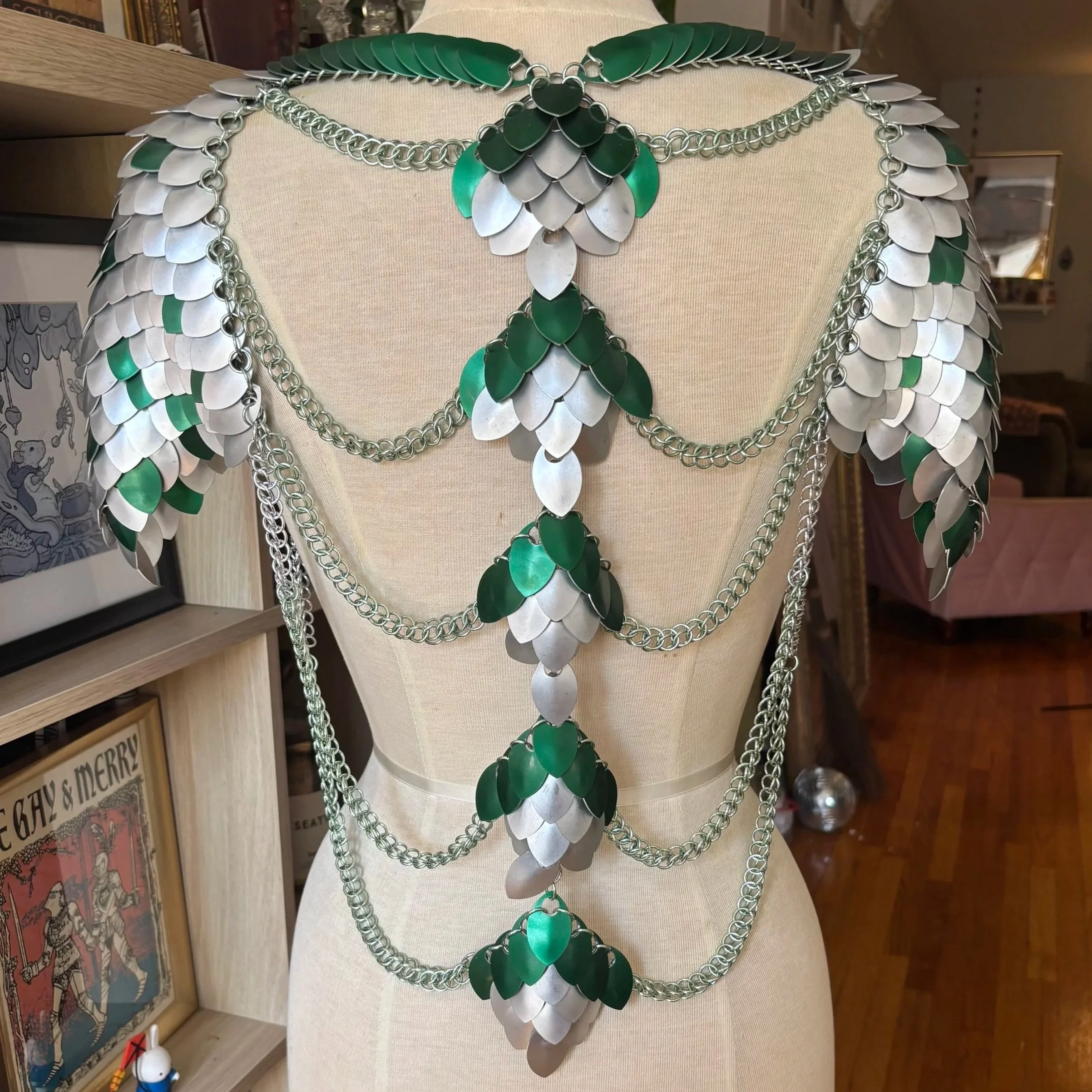 Scalemail Backplate & Pauldrons