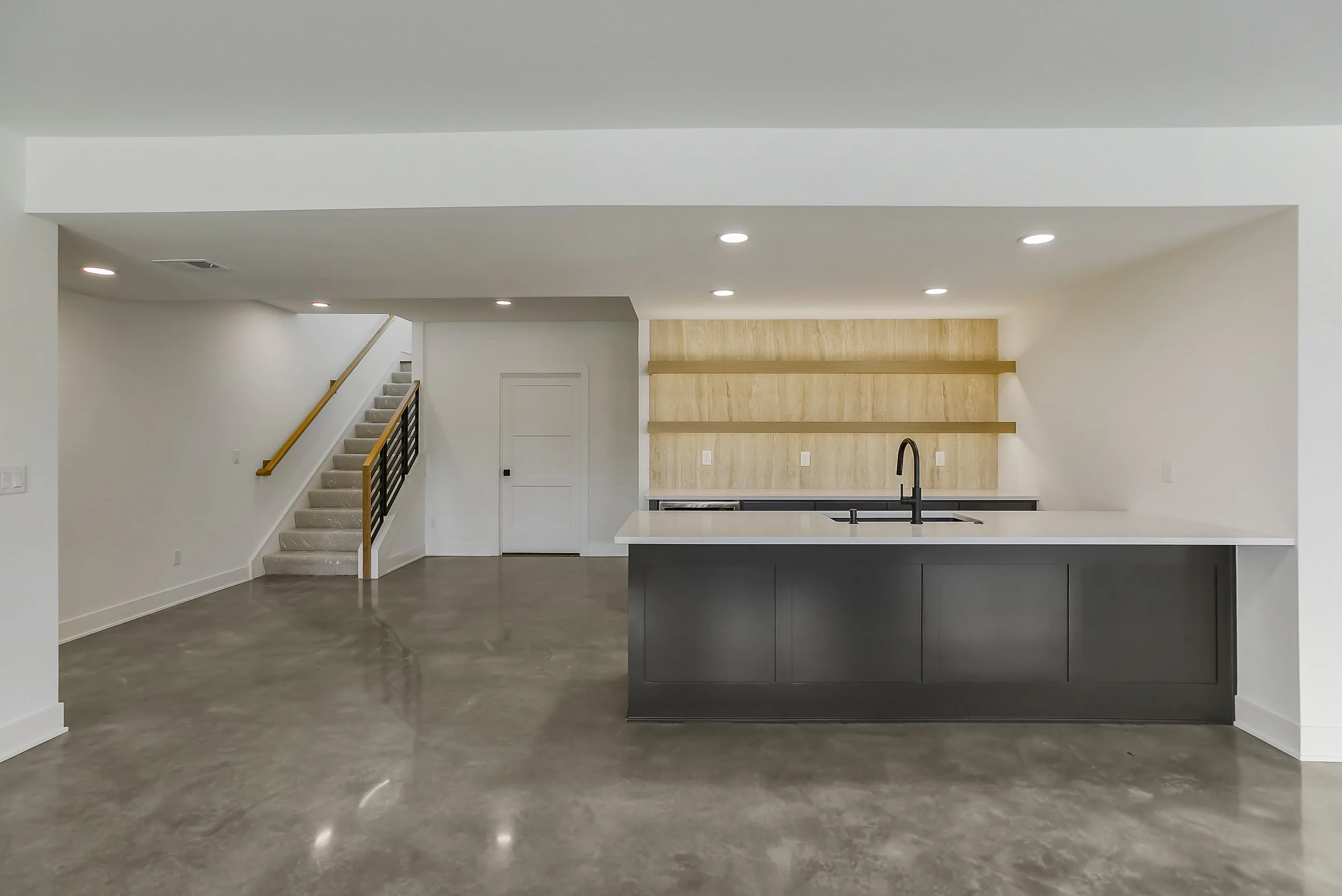 22352W89thTerr38.jpg