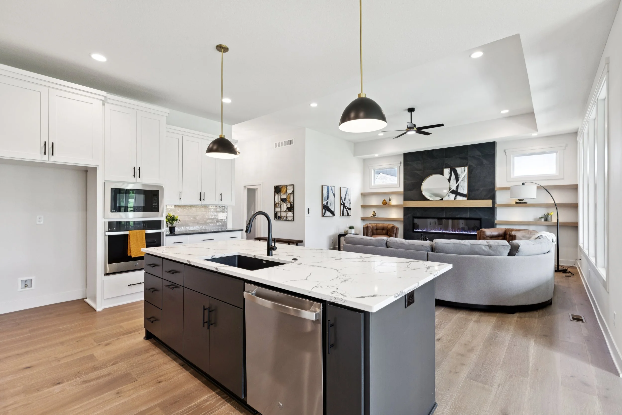 17-print-6867 - 11463 S Aurora St_17.jpg