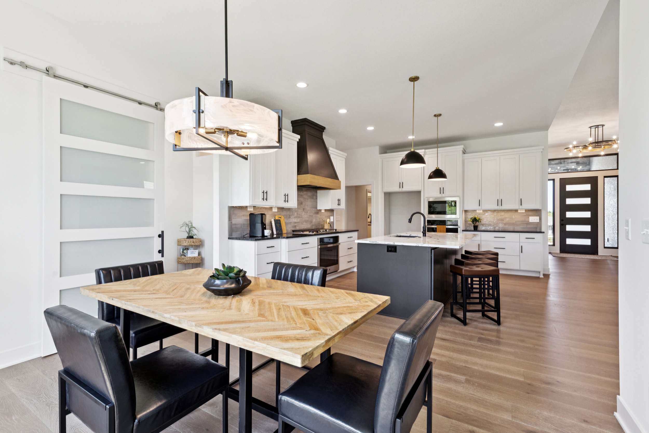 16-print-6867 - 11463 S Aurora St_16.jpg
