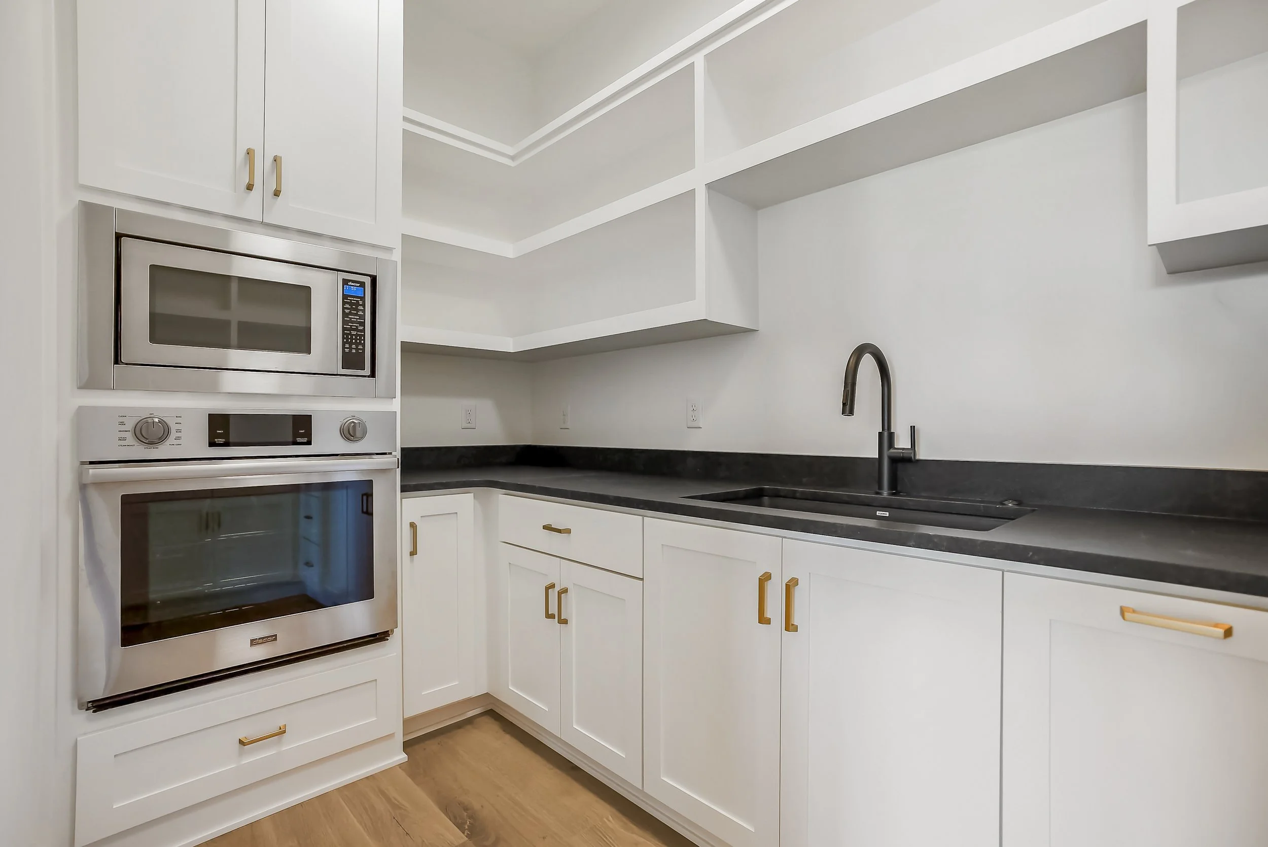 22352W89thTerr24.jpg