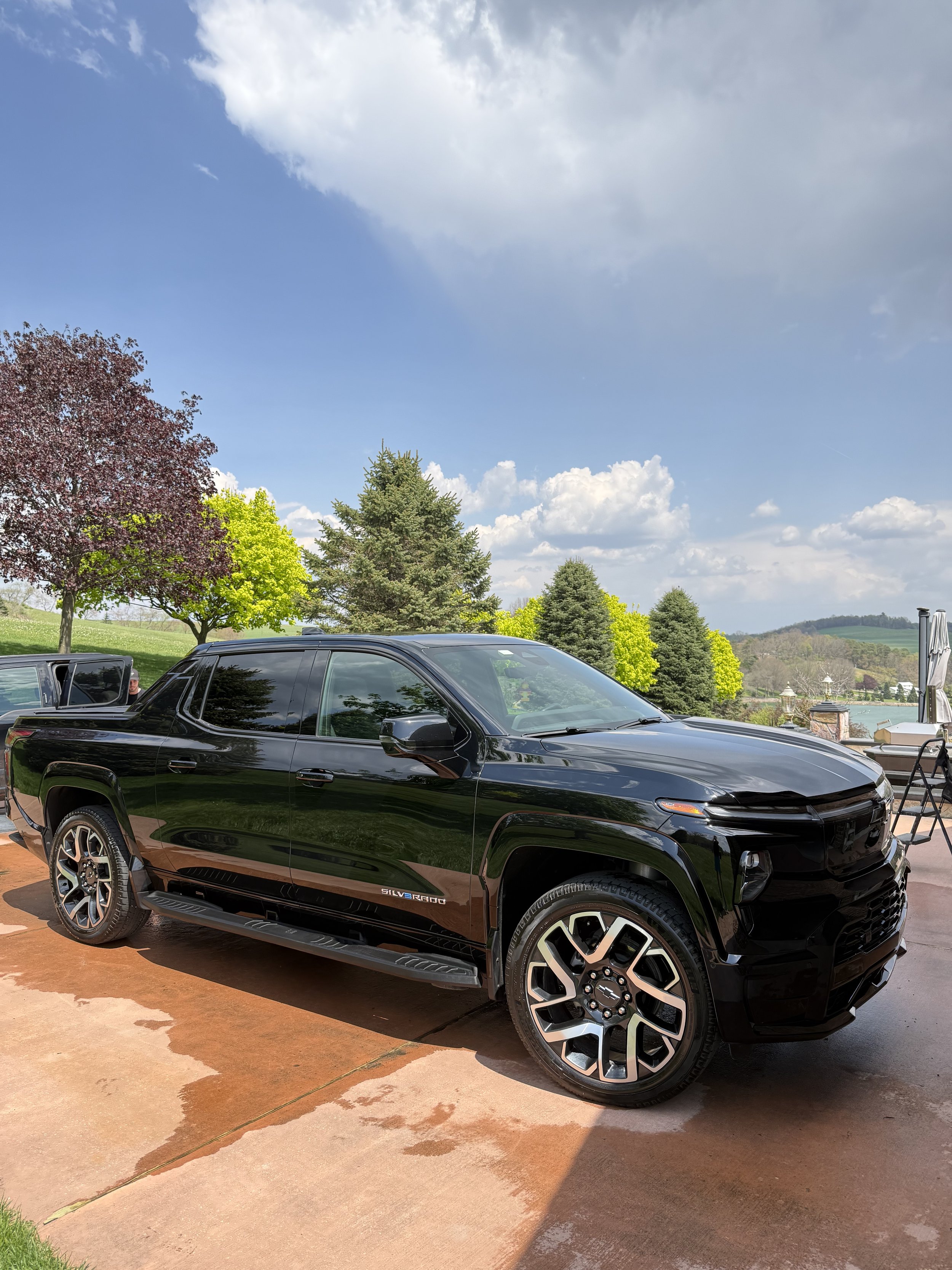 Mobile car detailing service in New Bethlehem PA providing full interior and exterior cleaning at customer location