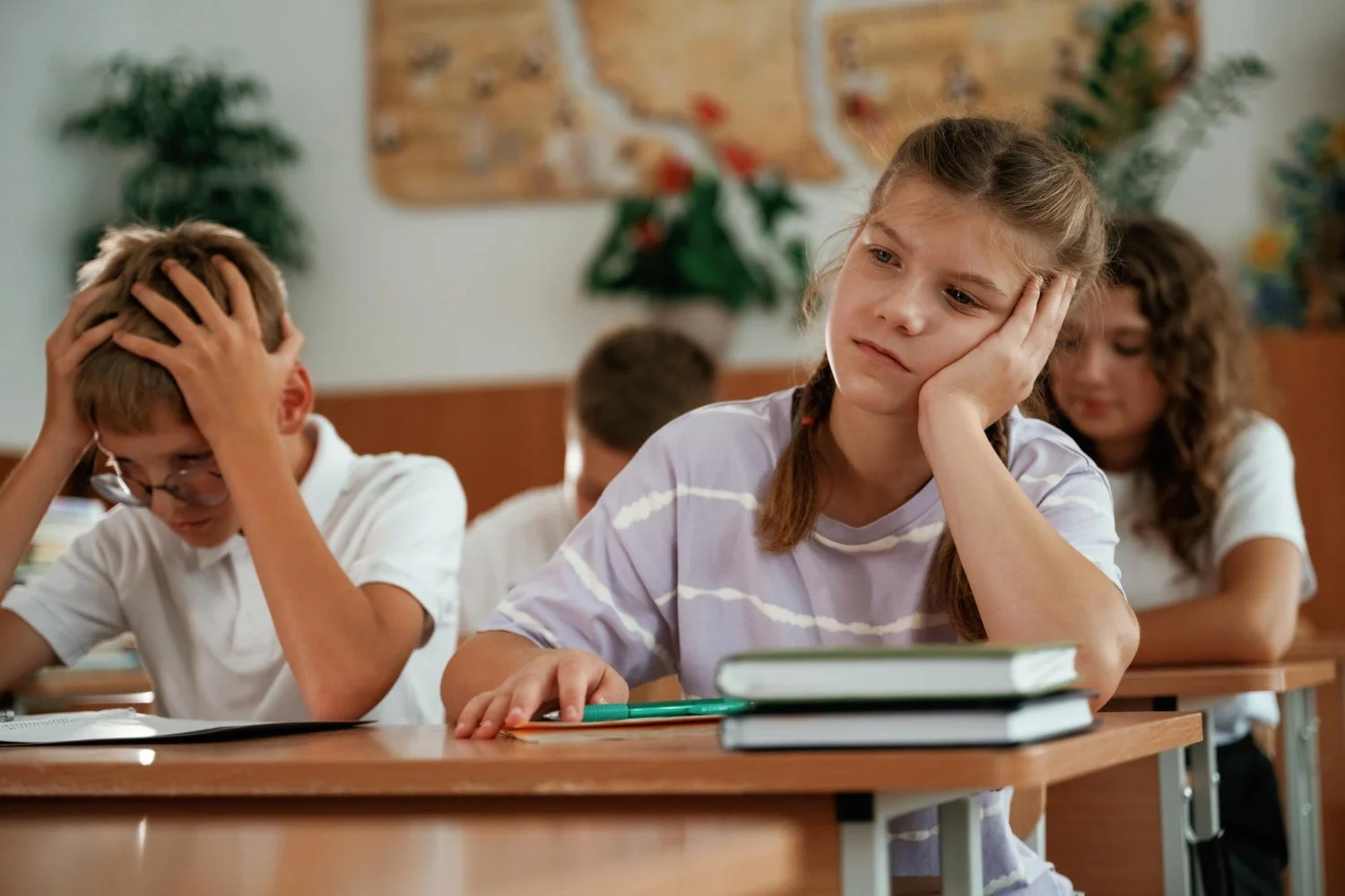 School Friendship Stress: Child and Teen Therapist in Thunder Bay