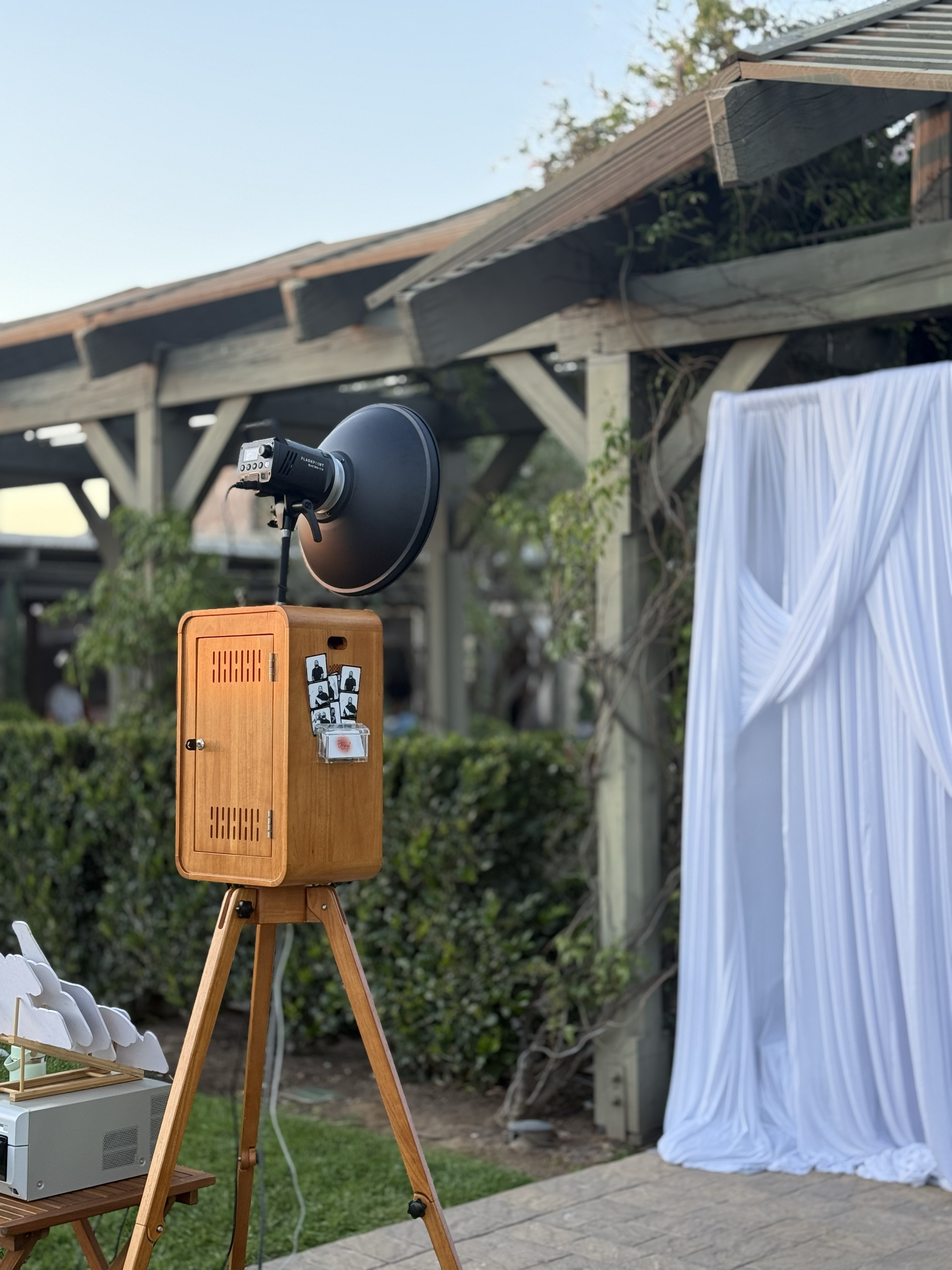 vintage retro wooden style Photo Booth