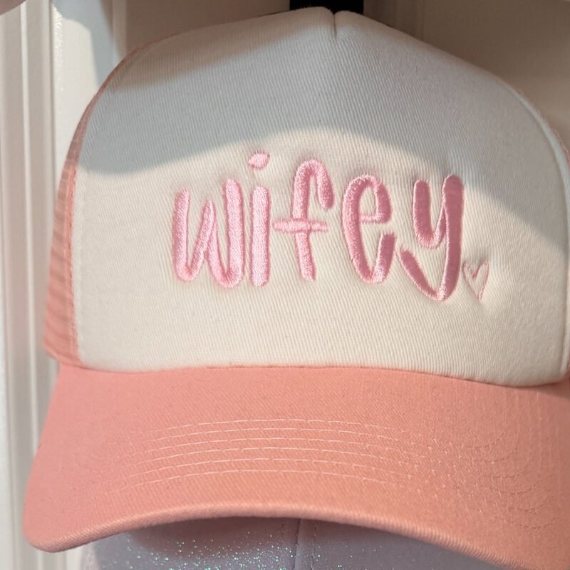 RTS Hat #14 — Wifey