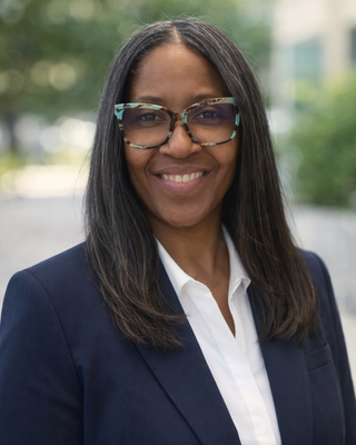 Dr. Frandrea L Brown, trauma informed psychotherapist and family therapist providing virtual CBT and EMDR therapy in North Carolina.