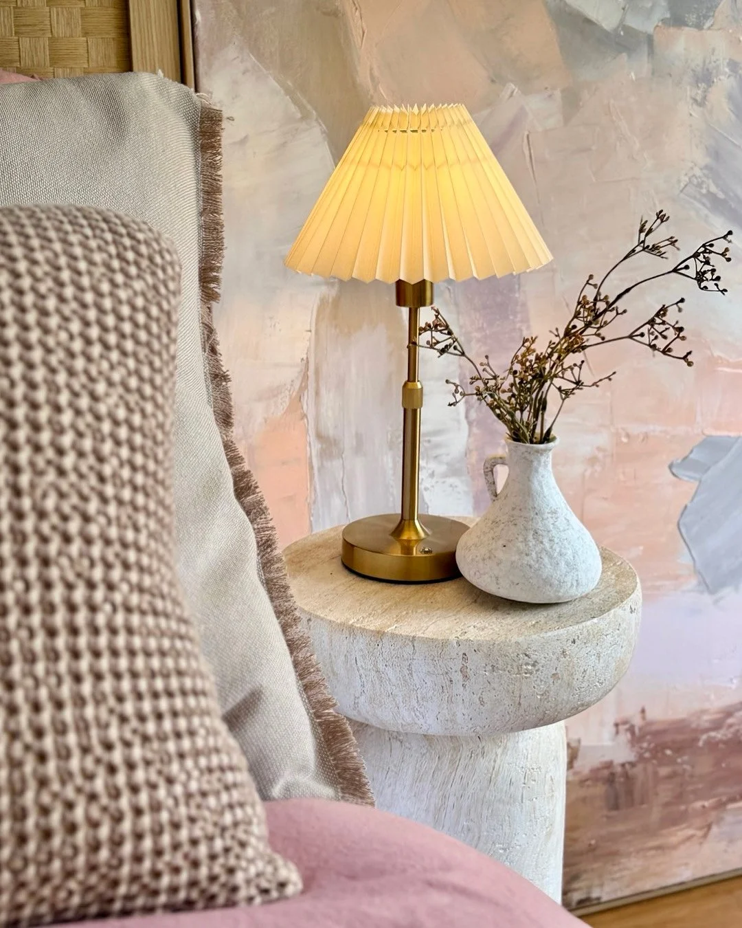 bedroom-lamp.jpg