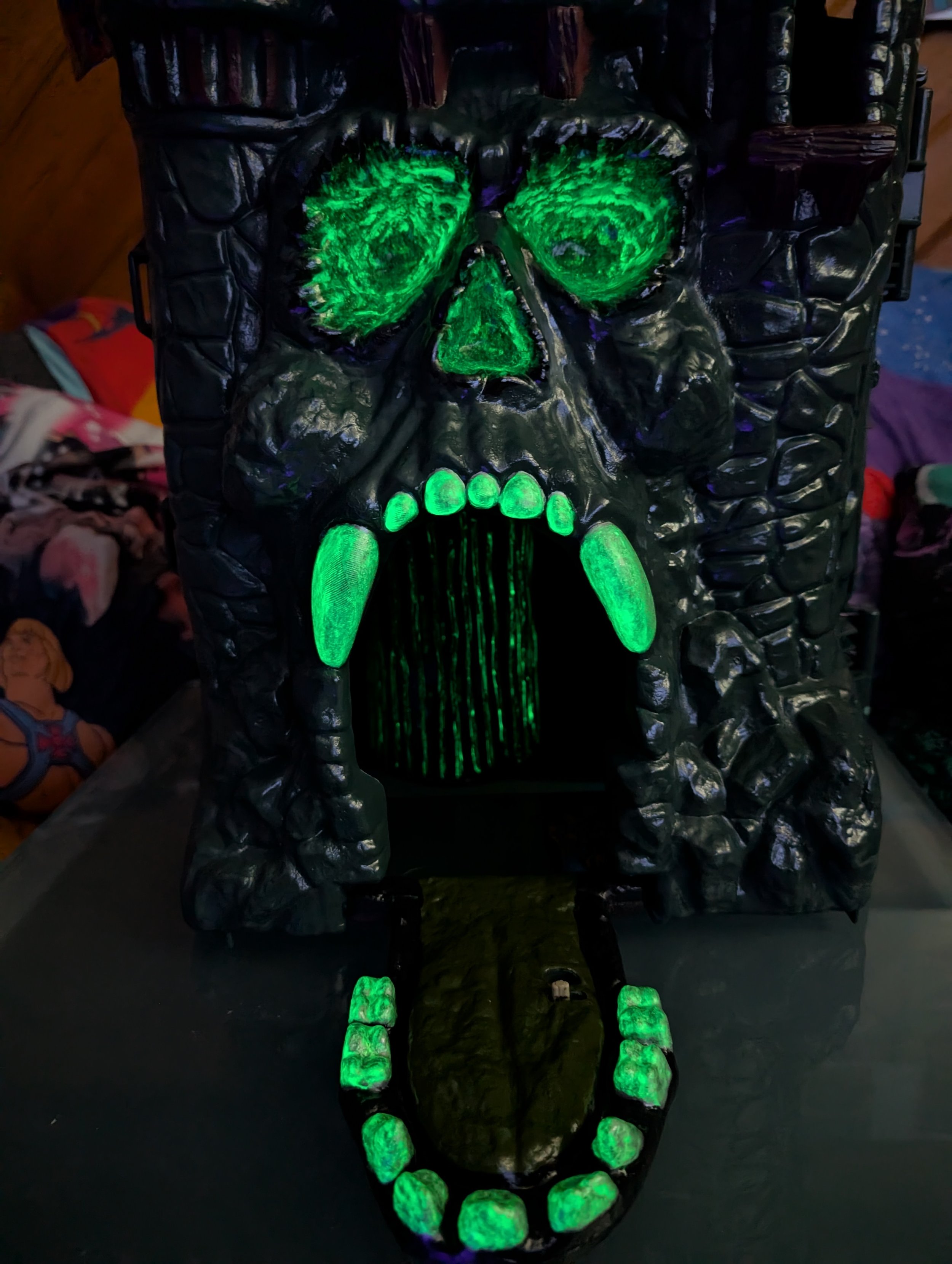 Custom Castle Grayskull GITD Glow in Blacklight