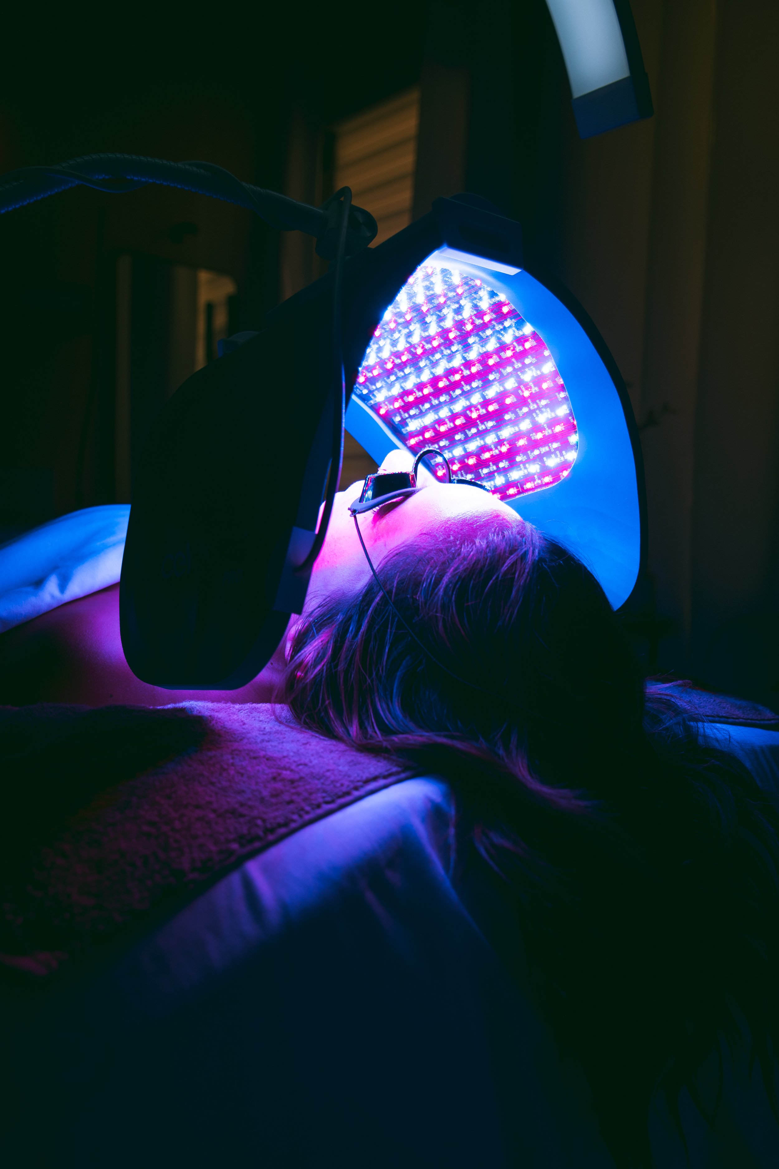 LED LIGHT THERAPY