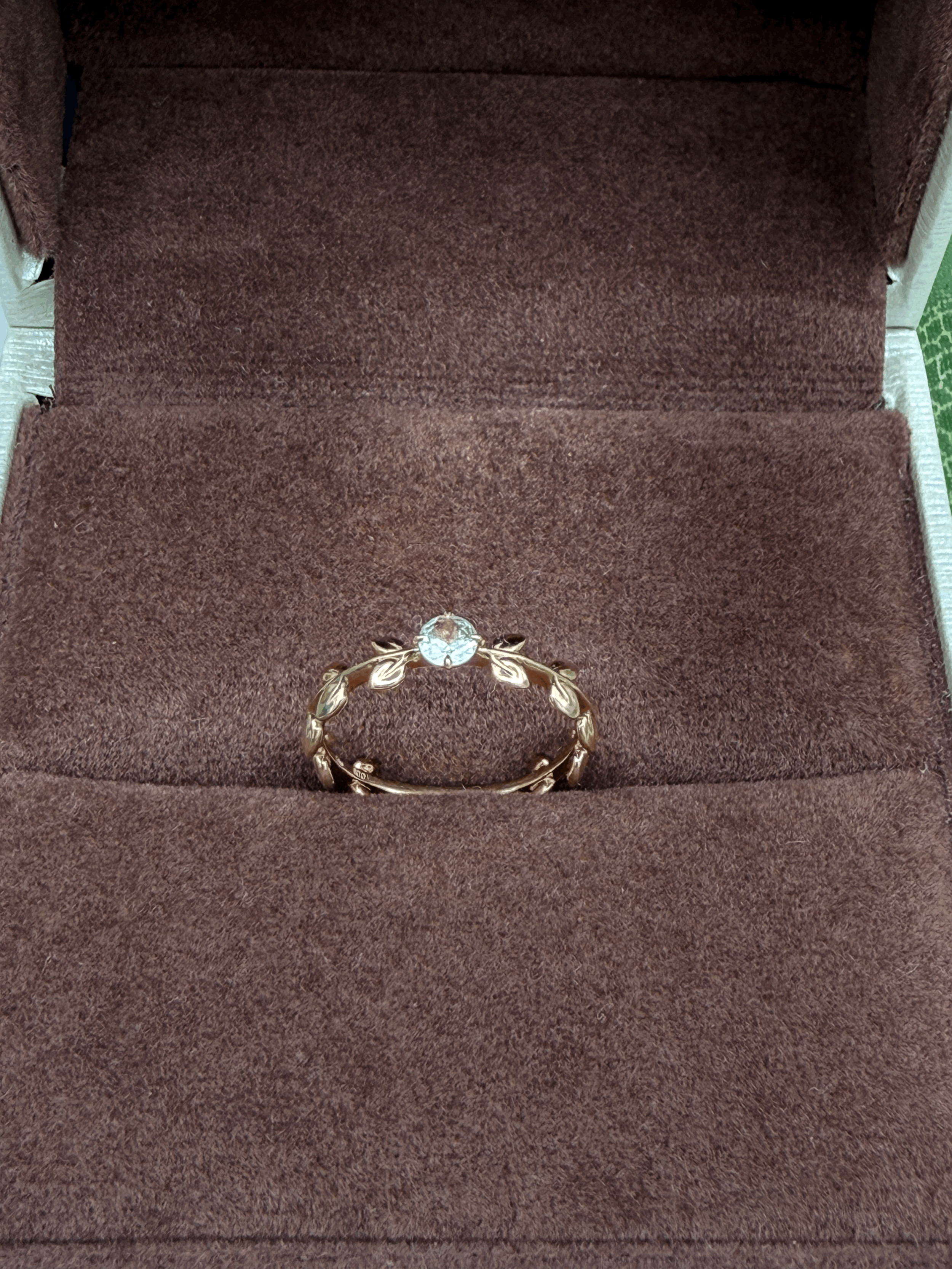 Infinity Leaf Diamond Ring in 10k Solid Gold