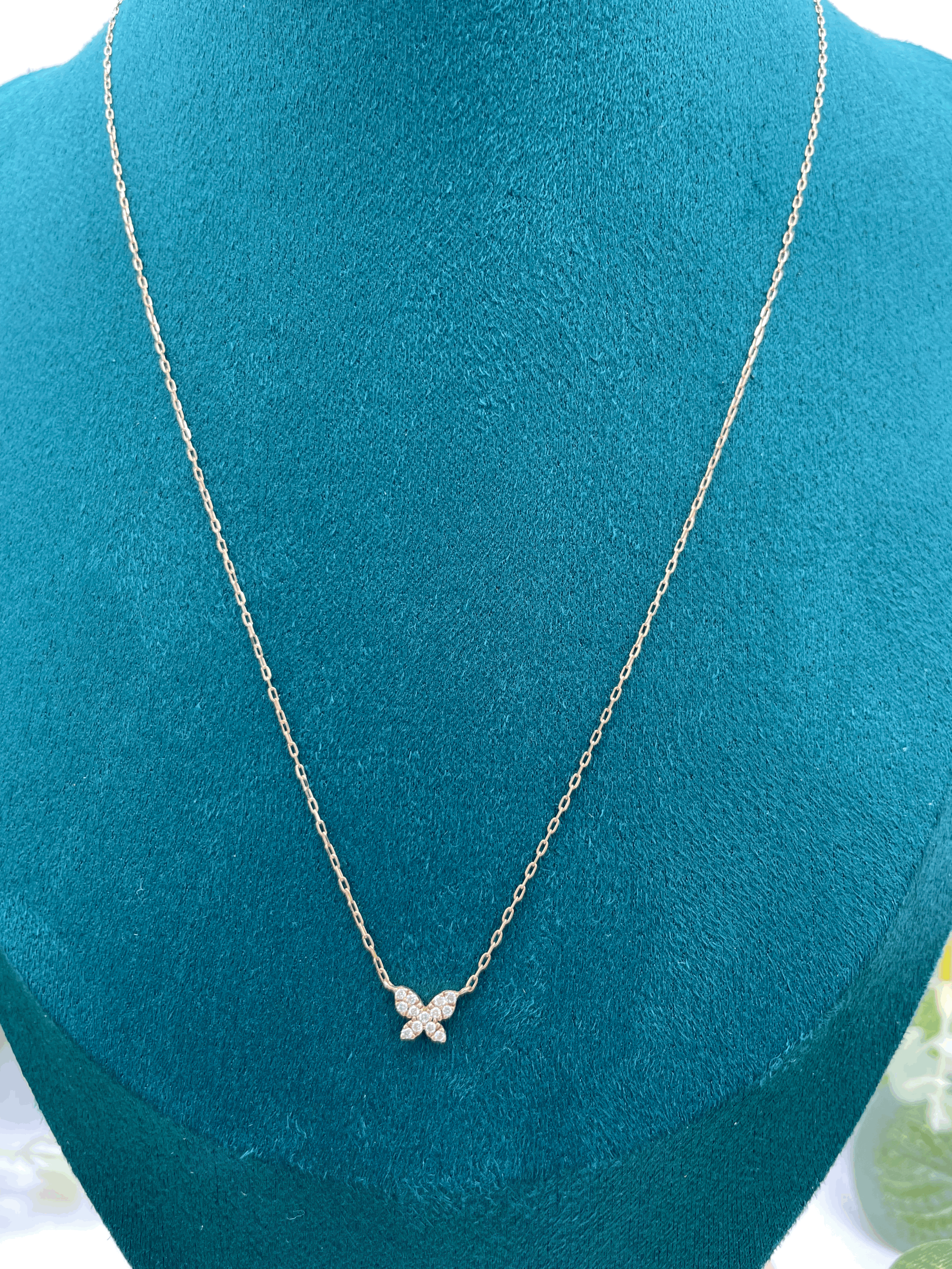 Butterfly Diamond Pendant Necklace in 18k Gold