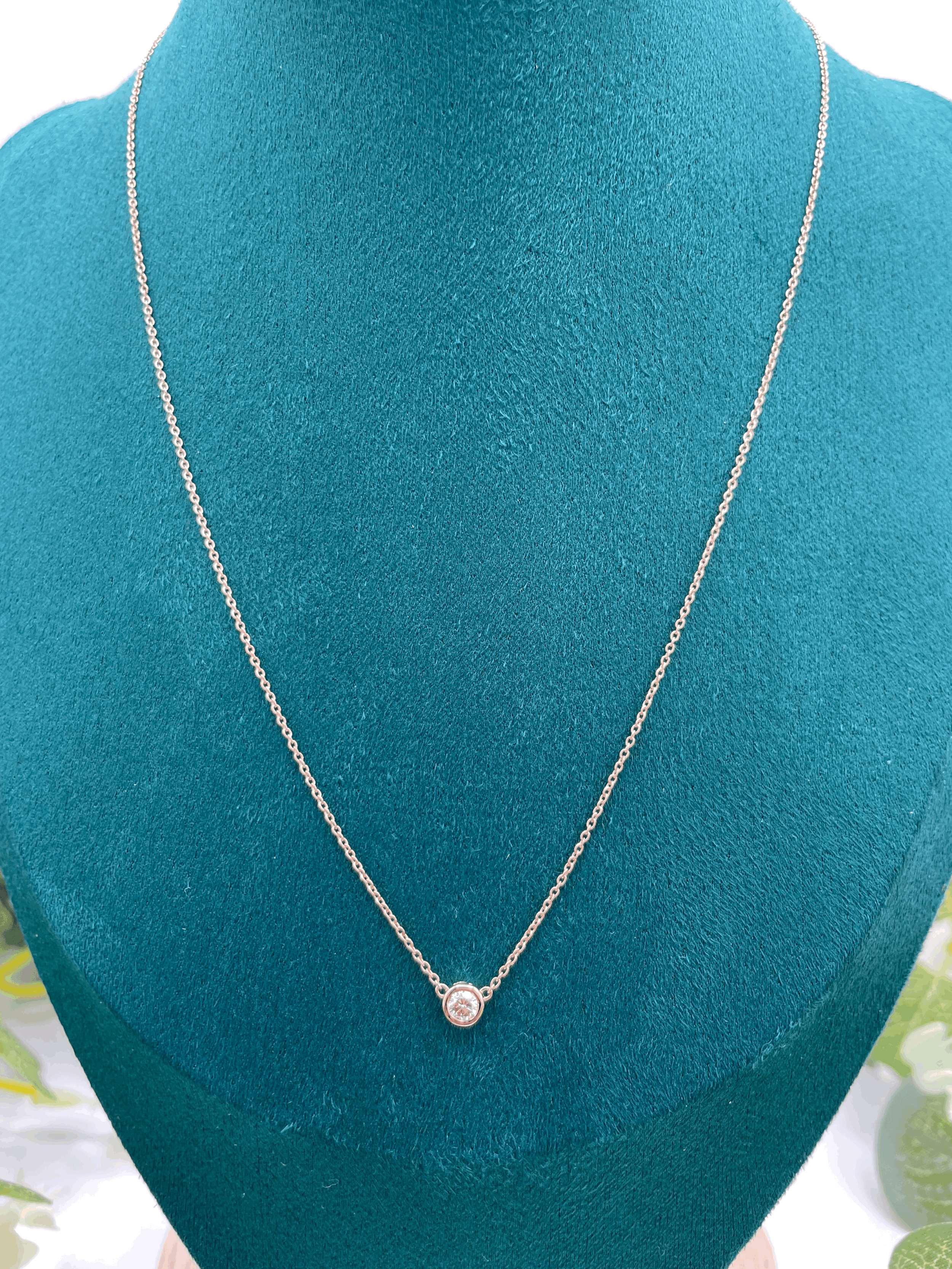 18k Gold Diamond Pendant Necklace